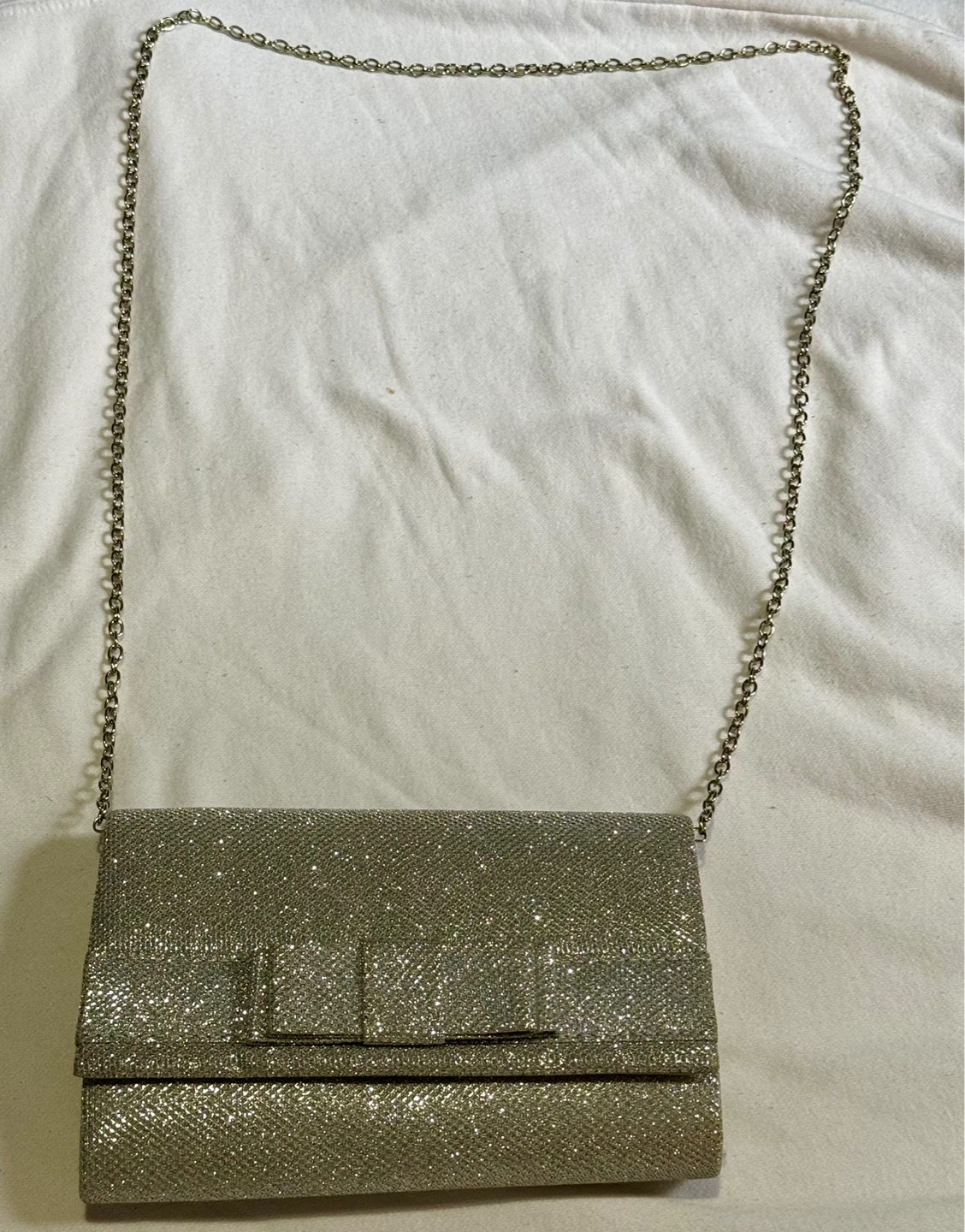Sparkly Silver Clutch with Bow and Chain Strap - photo 3