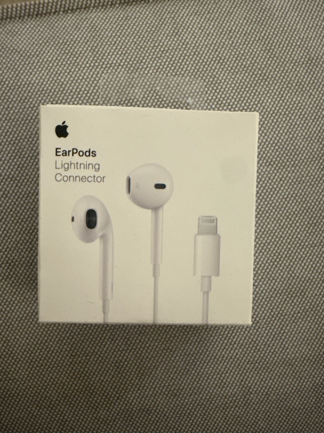NEW Apple EarPods with Lightning Connector