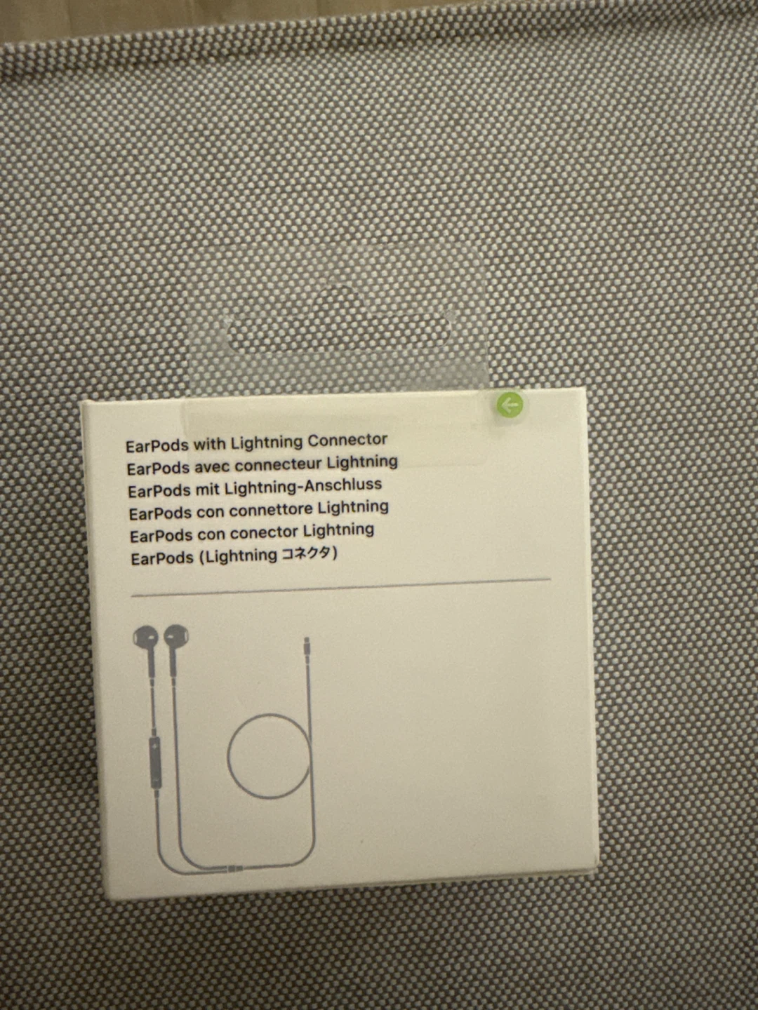 NEW Apple EarPods with Lightning Connector - photo 2
