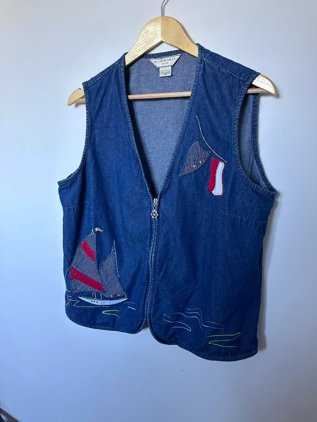 Vintage Allison Daley Petite Denim Vest Nautical Sailboat - photo 3