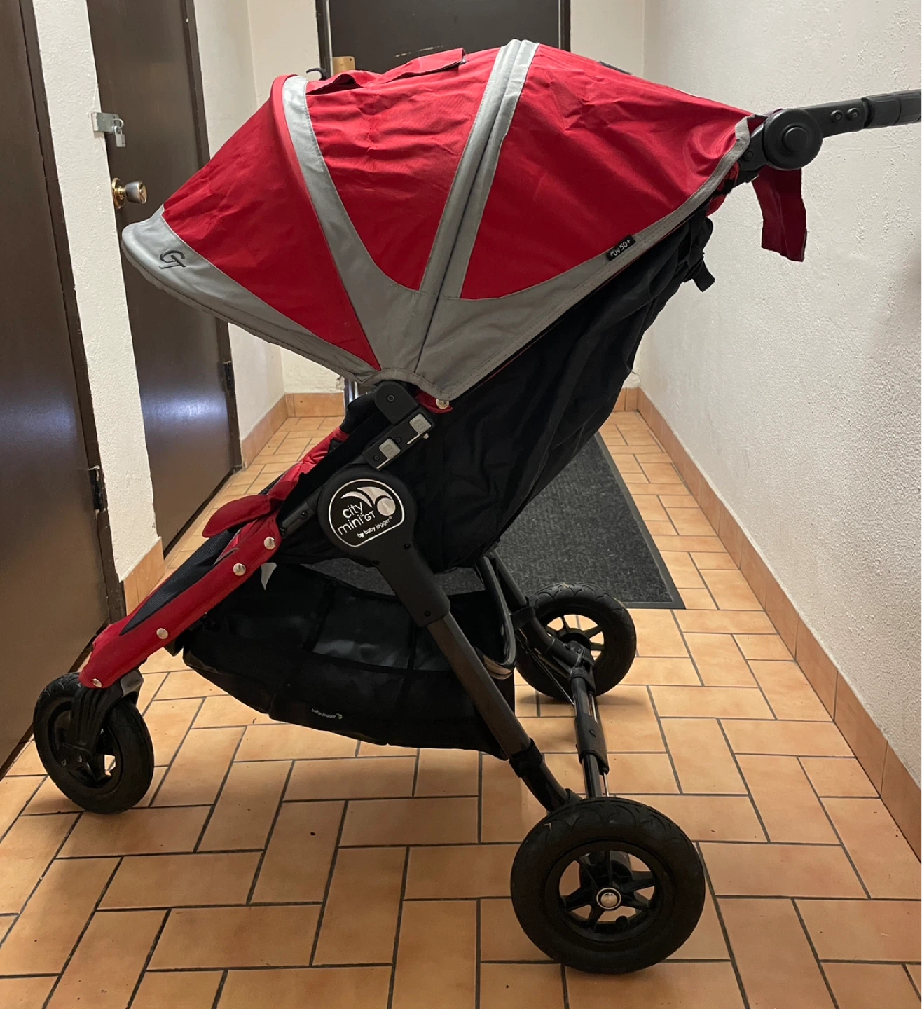 Baby Jogger City Mini GT Stroller - Red with stroller Bag - photo 4