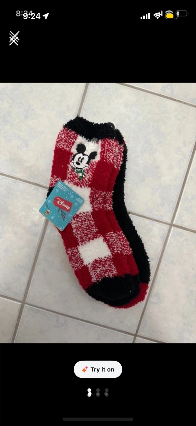 BNWT Disney Mickey Mouse Cozy Socks