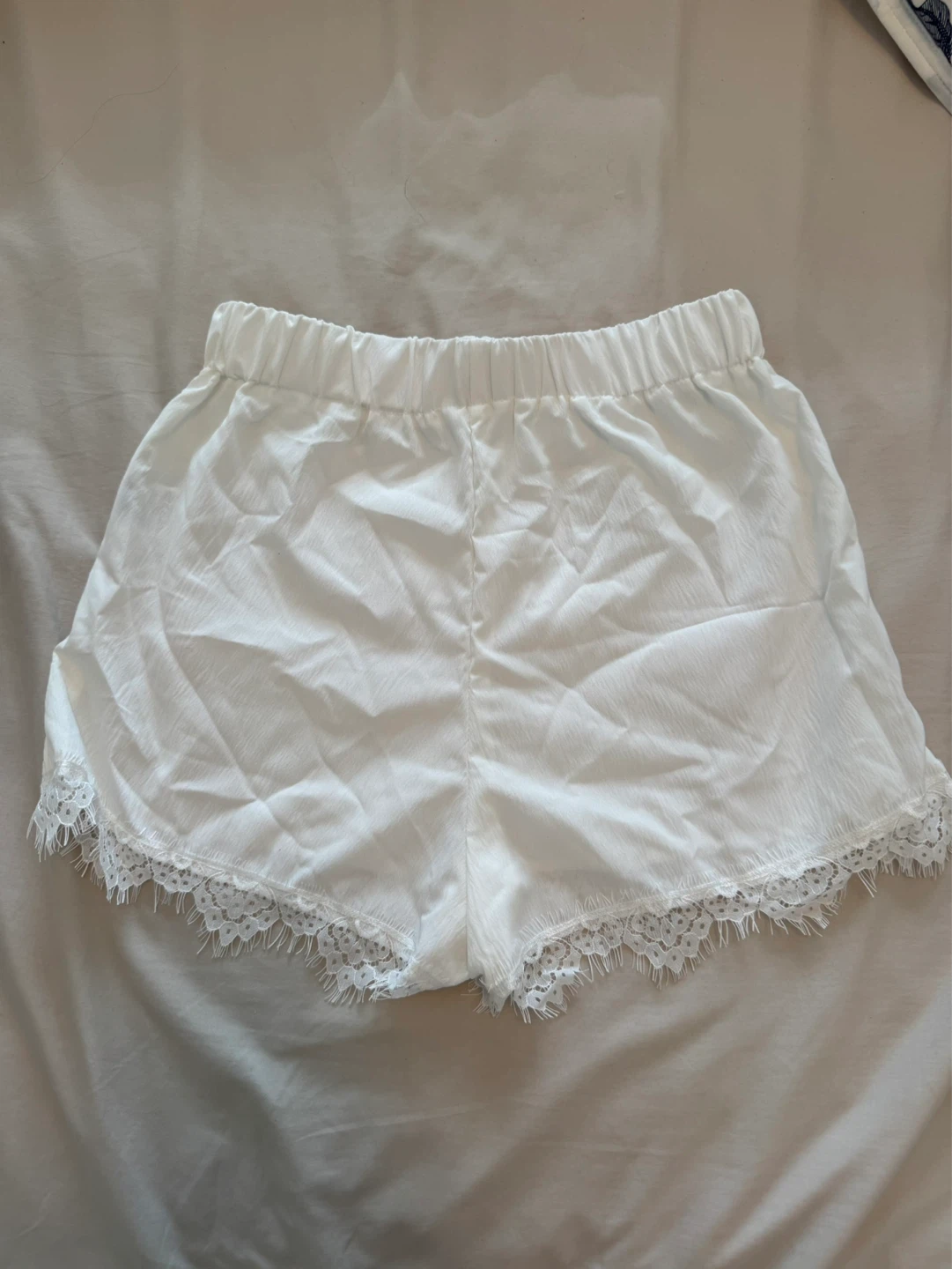 Bridal clothes / white clothes - photo 3
