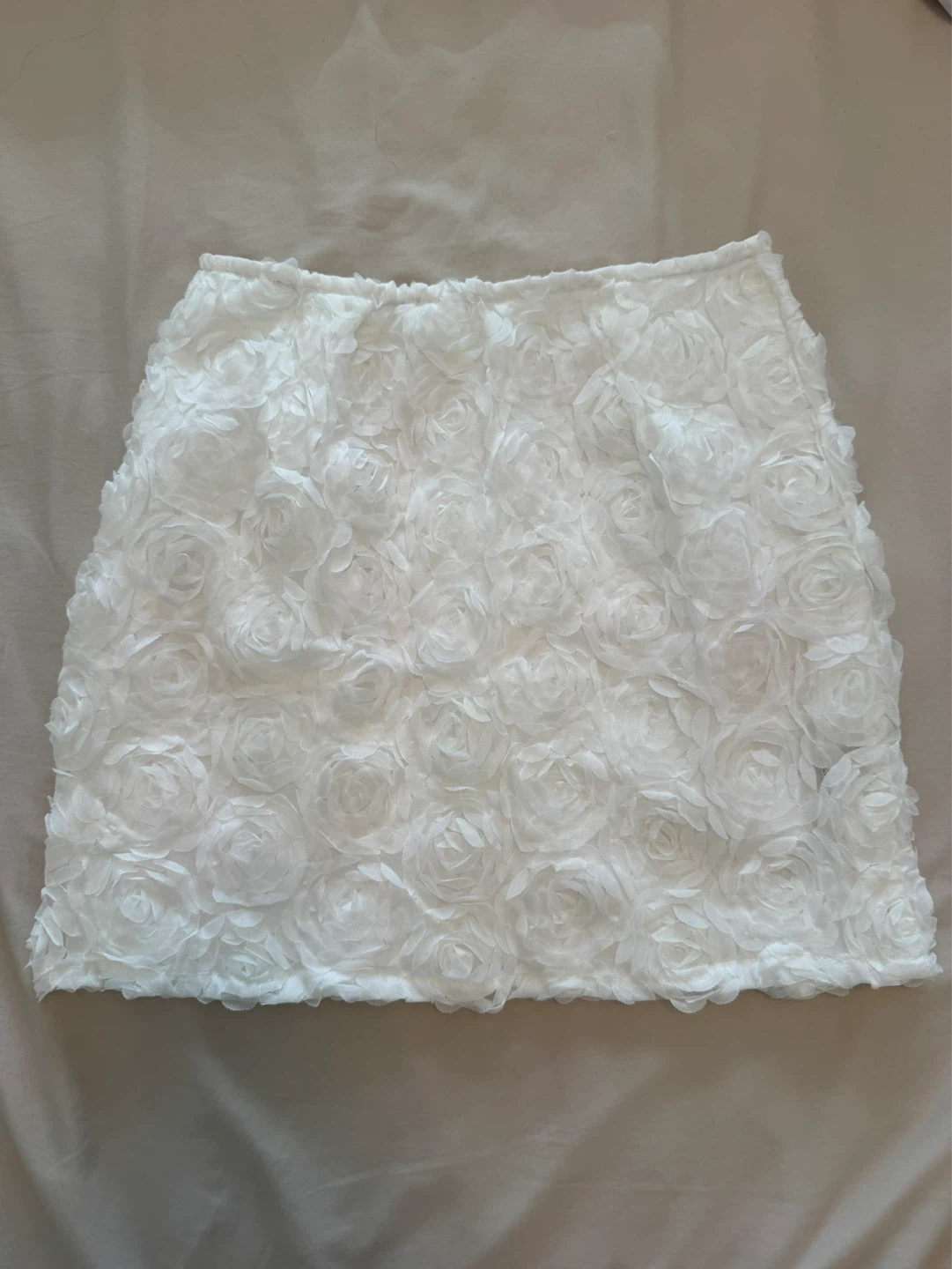 Bridal clothes / white clothes