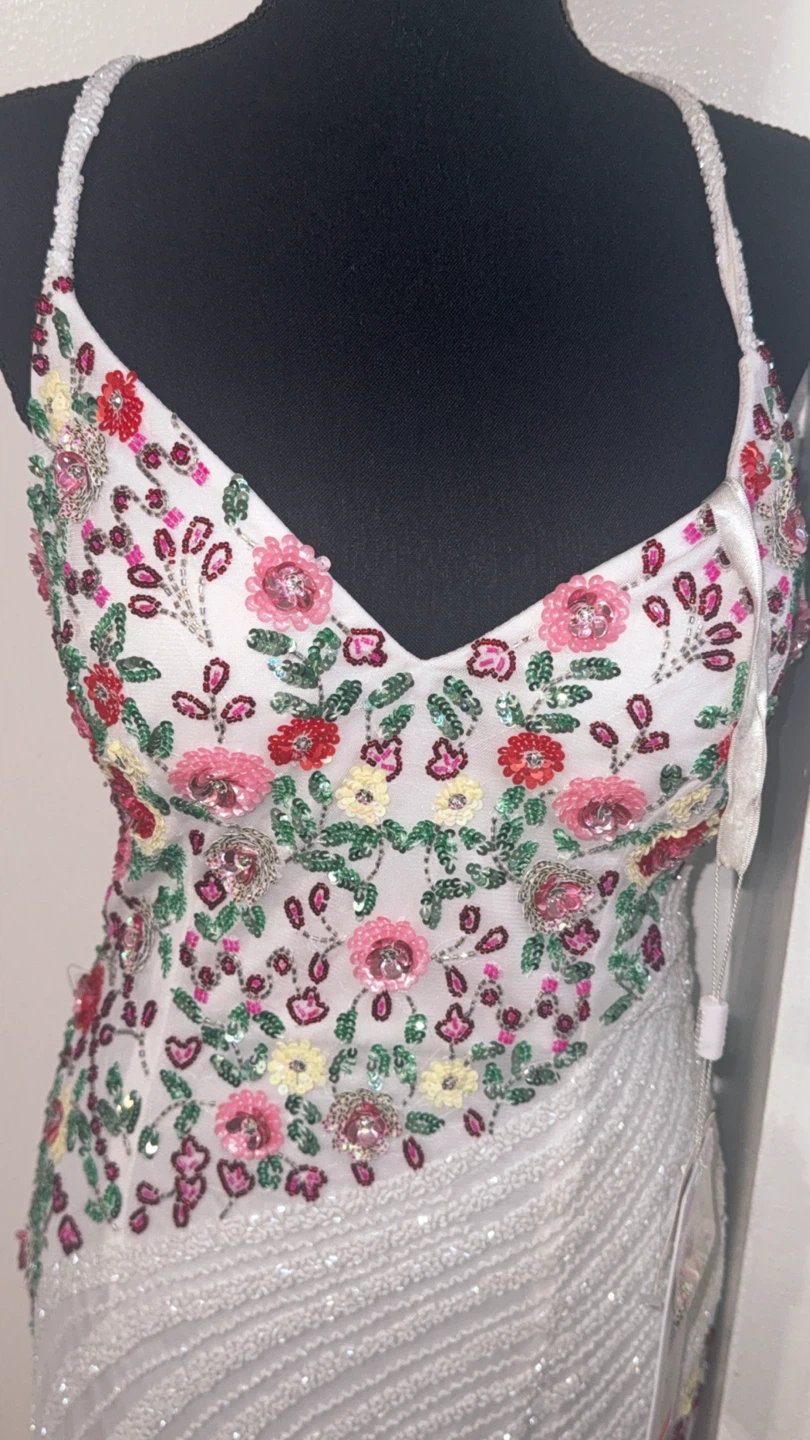 White Beaded Floral Evening Gown - Size 8