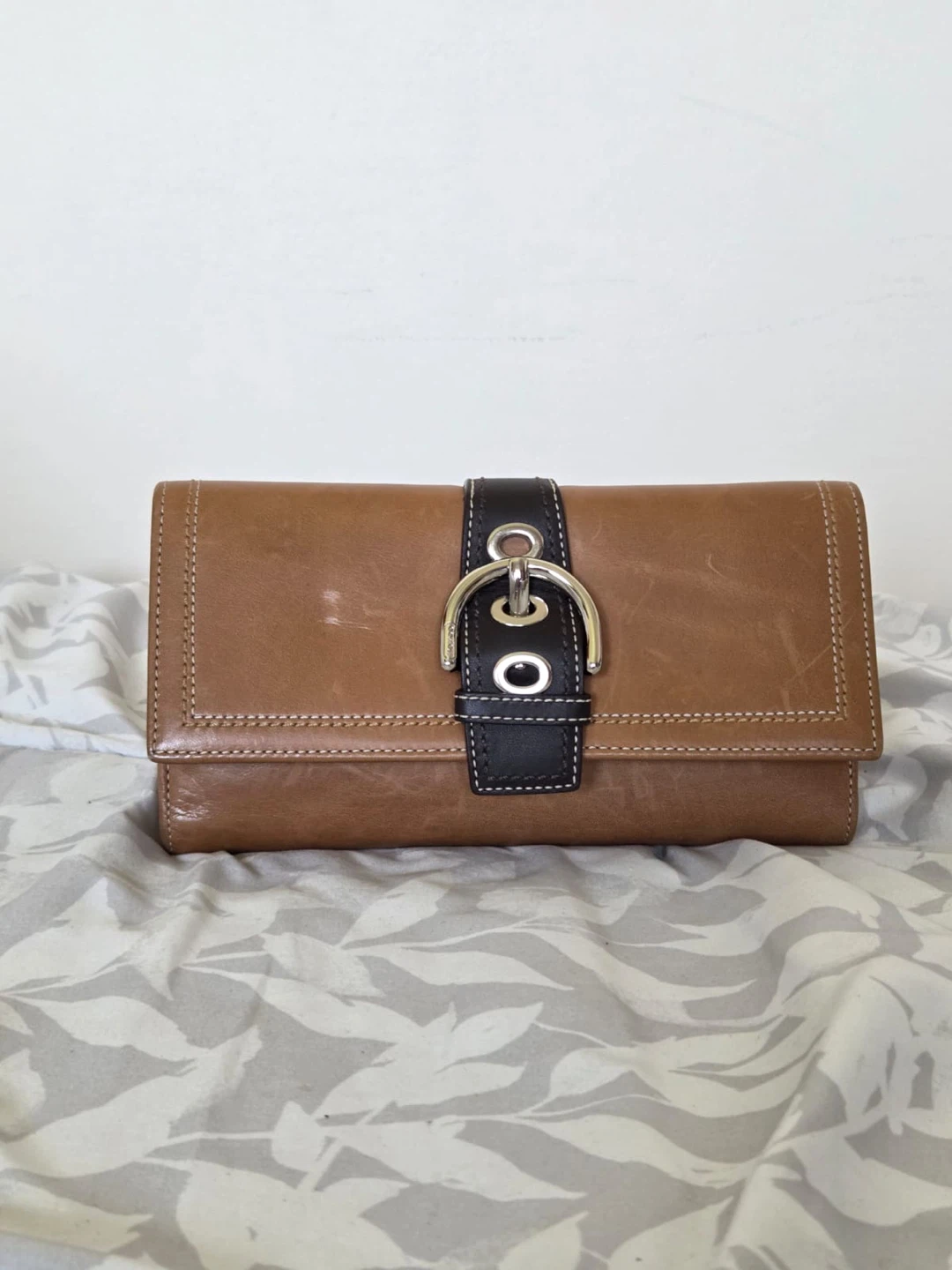 Coach Tan Leather Buckle Wallet - photo 2