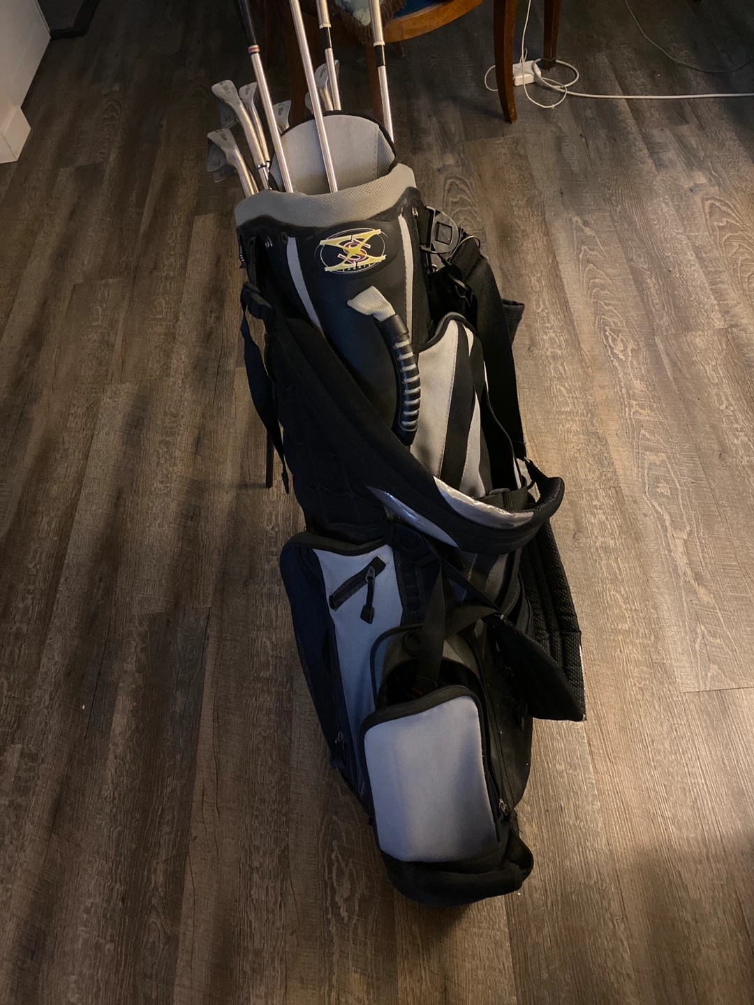 Stand Bag and Set of clubs - photo 2