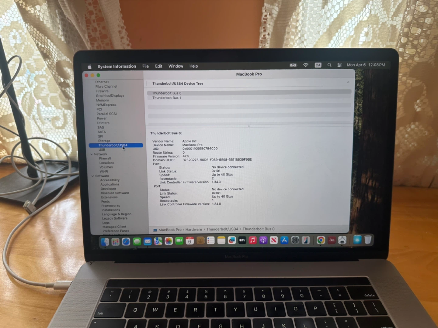 Apple MacBook Pro (15-inch, 2018) - photo 5