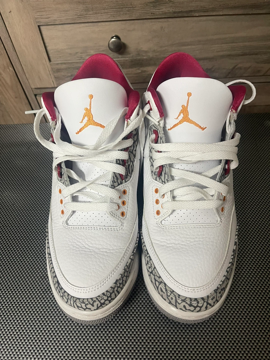 Air Jordan 3 Retro Size 10 - photo 3