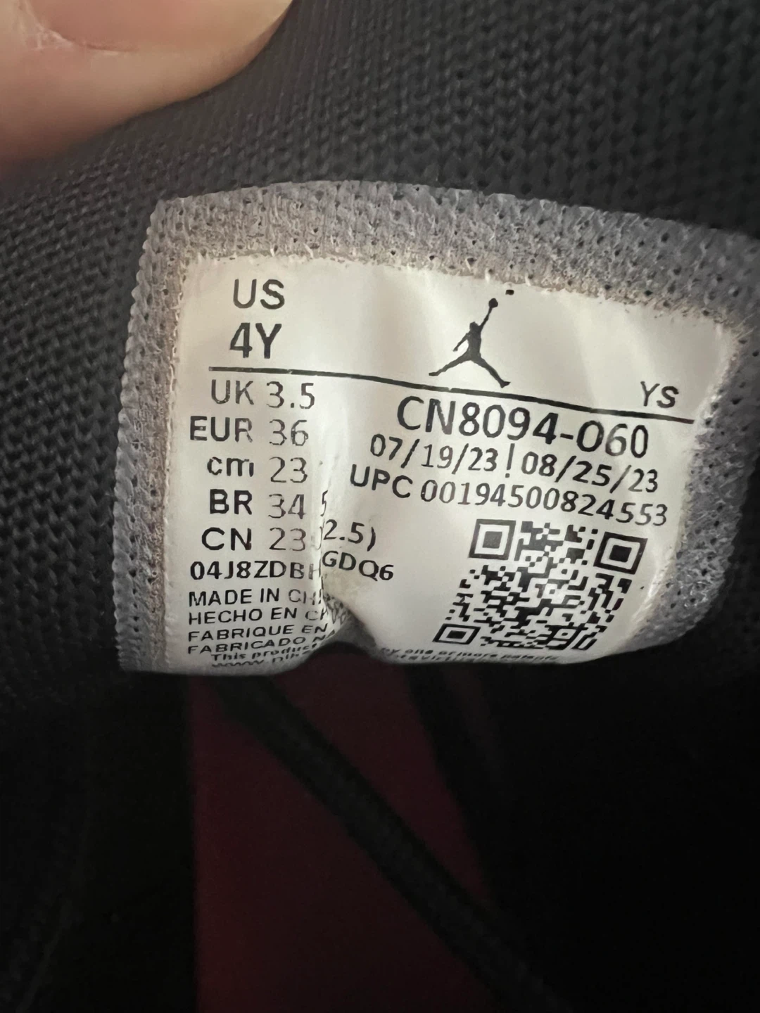 Nike Air Jordan kids Shoes Size 4Y - photo 3