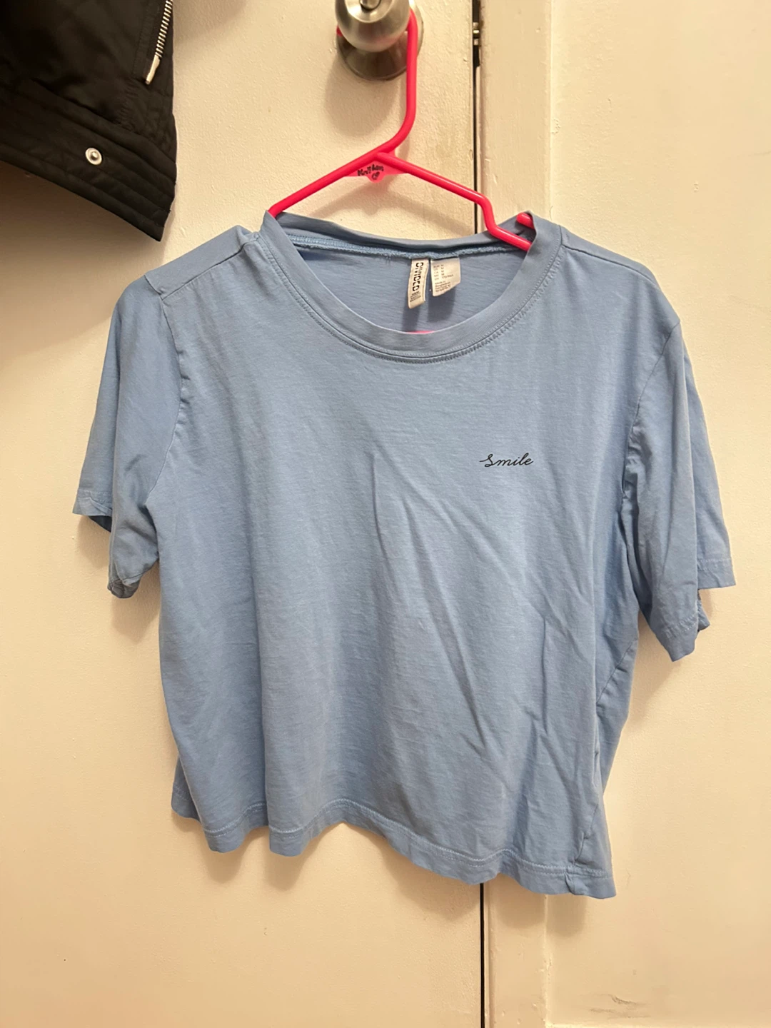 Divided by H&M Blue T-Shirt with 'Smile' Graphic - Size Medium