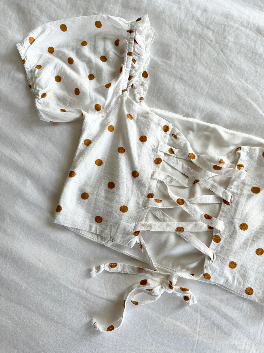 🆕 Urban Romantics Polka Dot Lace-Up Top Size Small