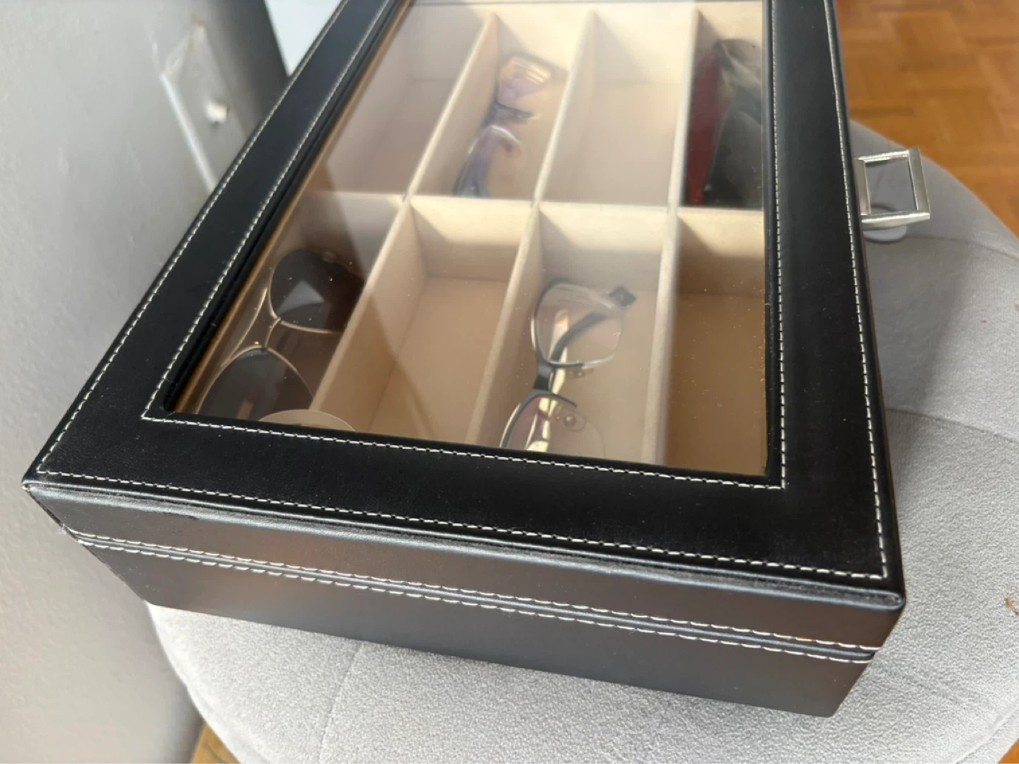 8-Slot Glasses Organizer Box (Glass Top)