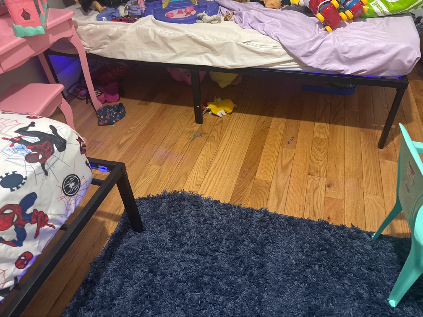 2 twin bed frames with led lights . Like new - photo 2