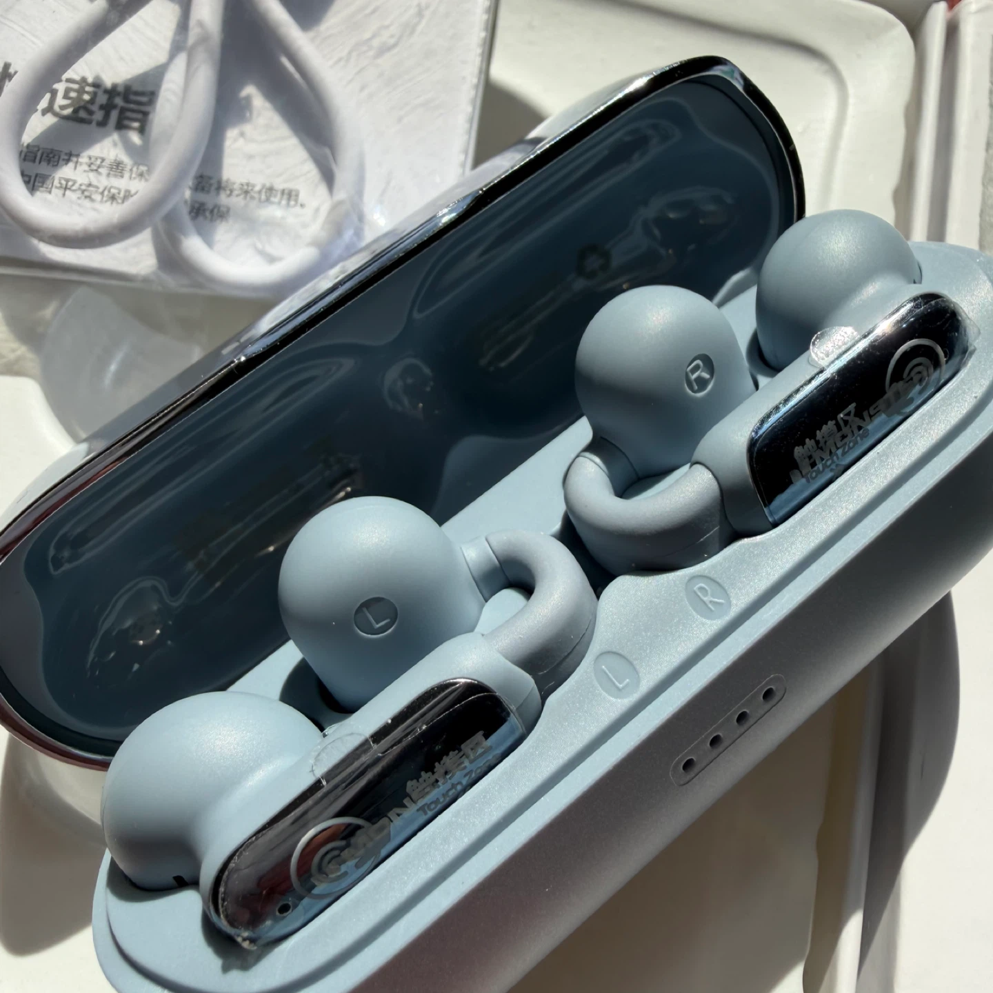 Monster AC601 Earbuds - photo 2