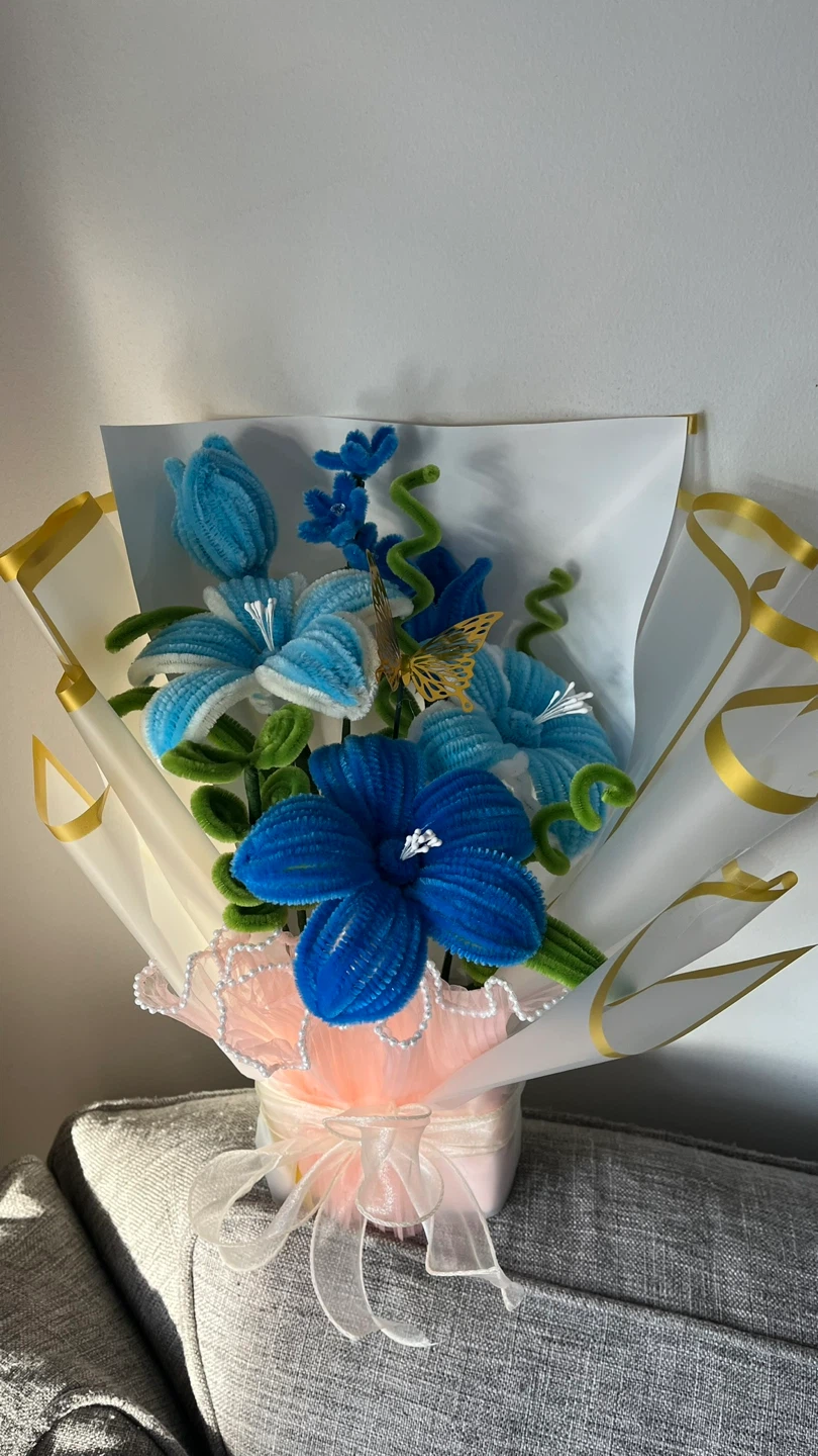 Handmade Pipe Cleaner Flower Bouquet - photo 2