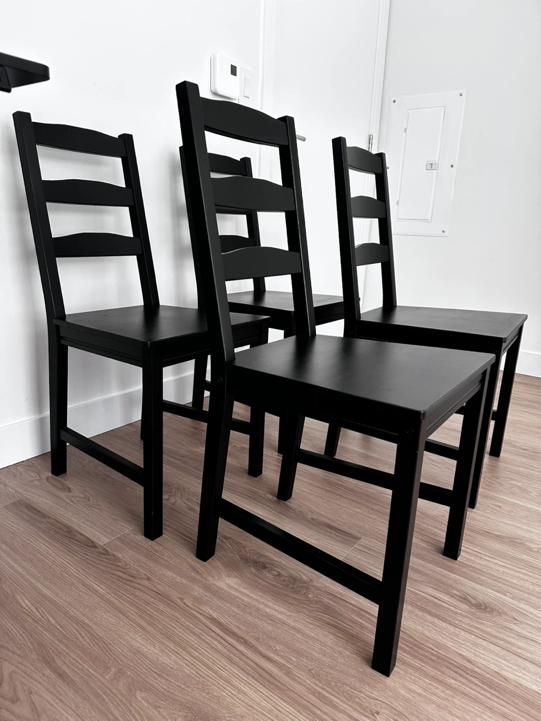 Black Dining Table with 4 Chairs - photo 4