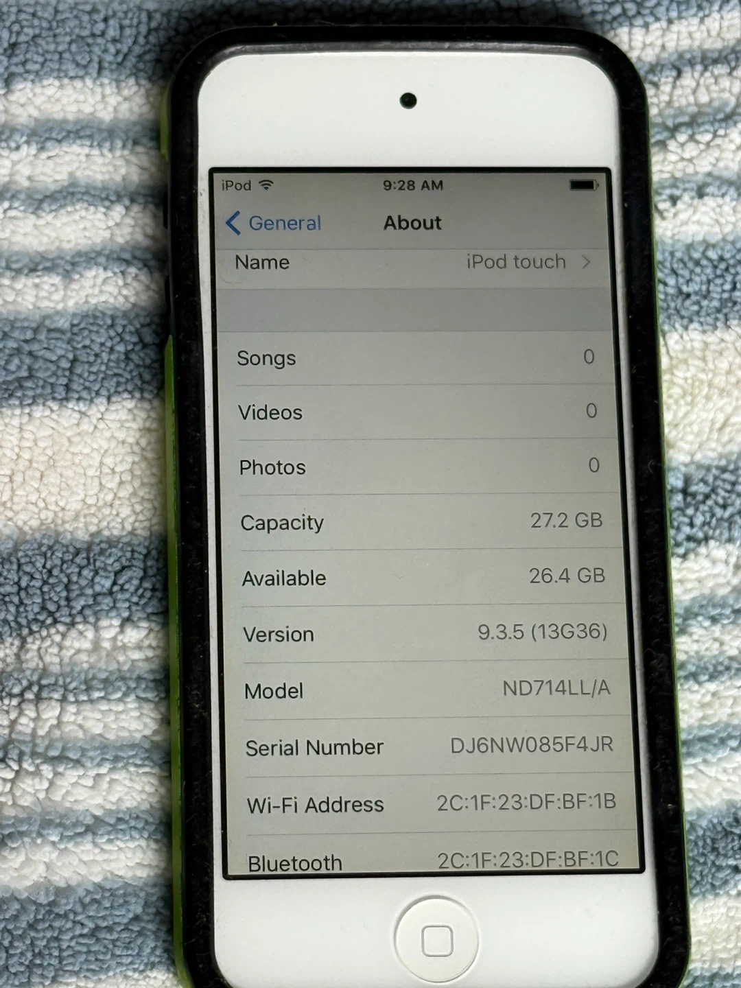 iPod 5th Gen 32GB for sale - photo 2