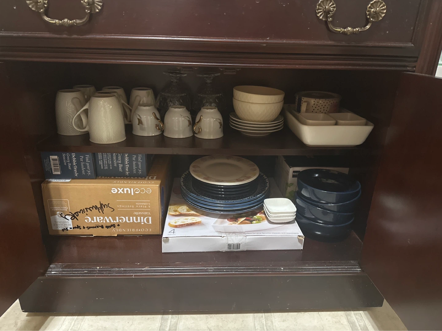 🌱 Dark Wood Cabinet with Drawer and Shelves - photo 3