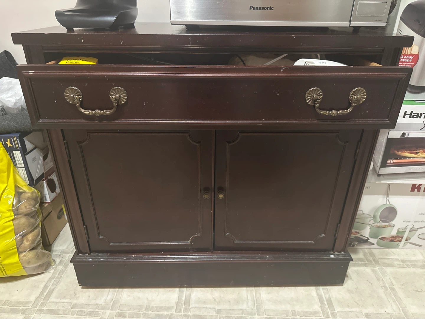 🌱 Dark Wood Cabinet with Drawer and Shelves - photo 4