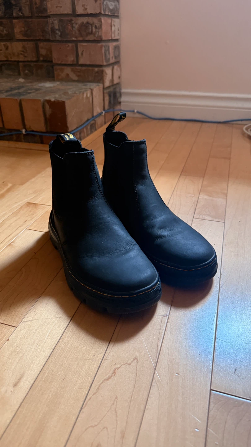 Dr. Martens Black Leather Chelsea Boots - photo 2