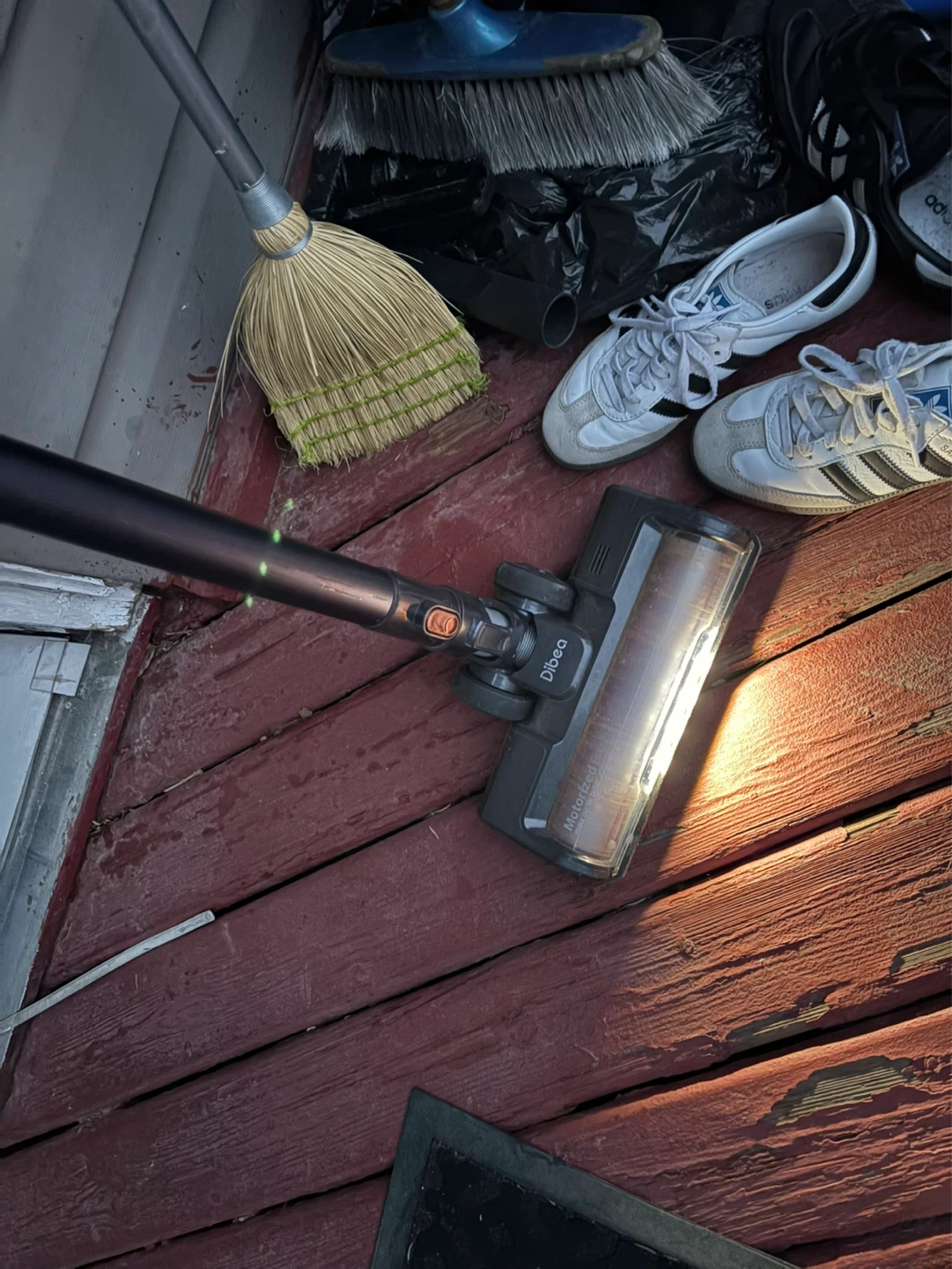 DIBEA Cordless Stick Vacuum - photo 4