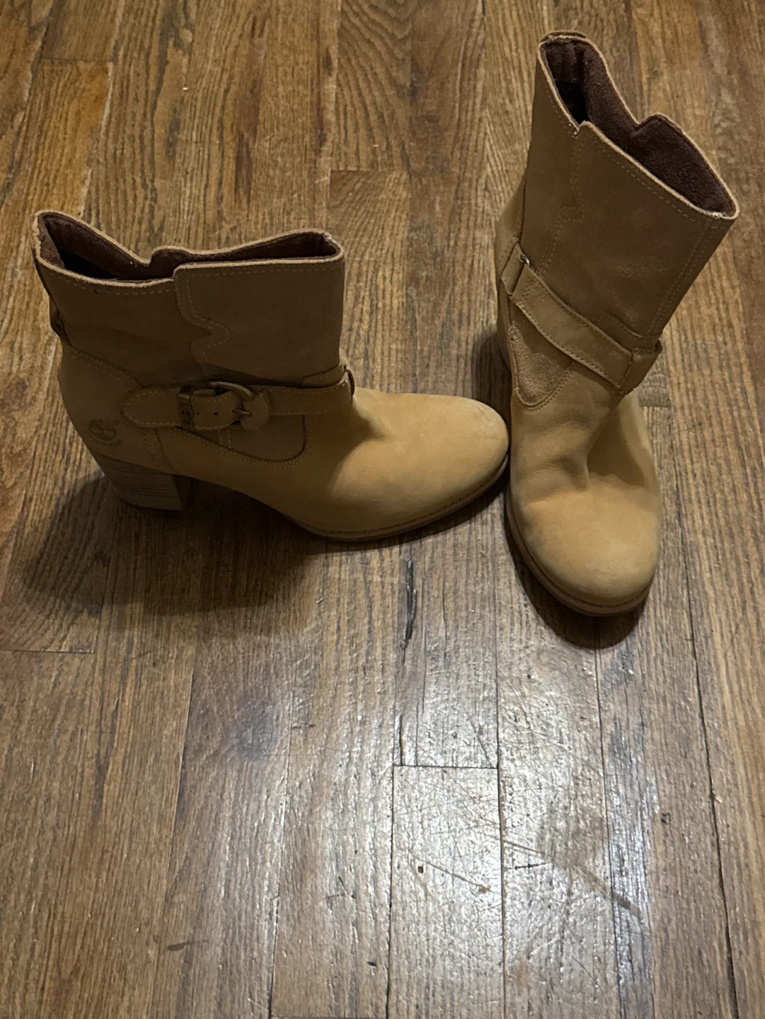 8 1/2 Timberland Women's Heeled Ankle Boots