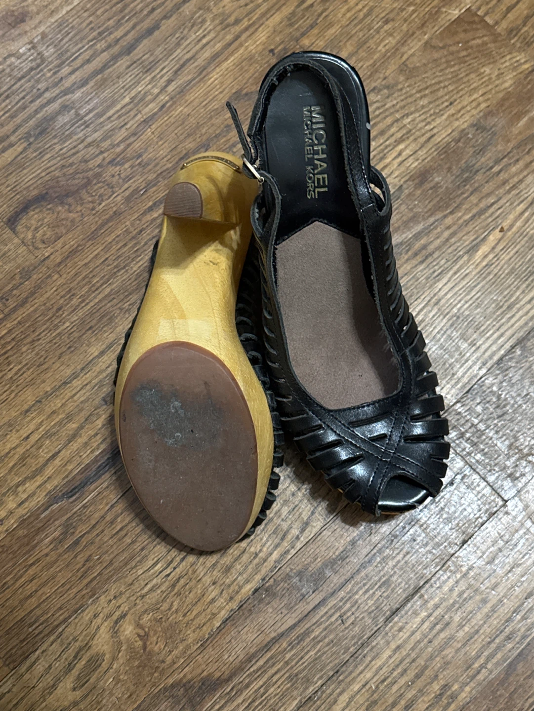 Size 7 Michael Kors Black Leather Heeled Sandals - photo 3