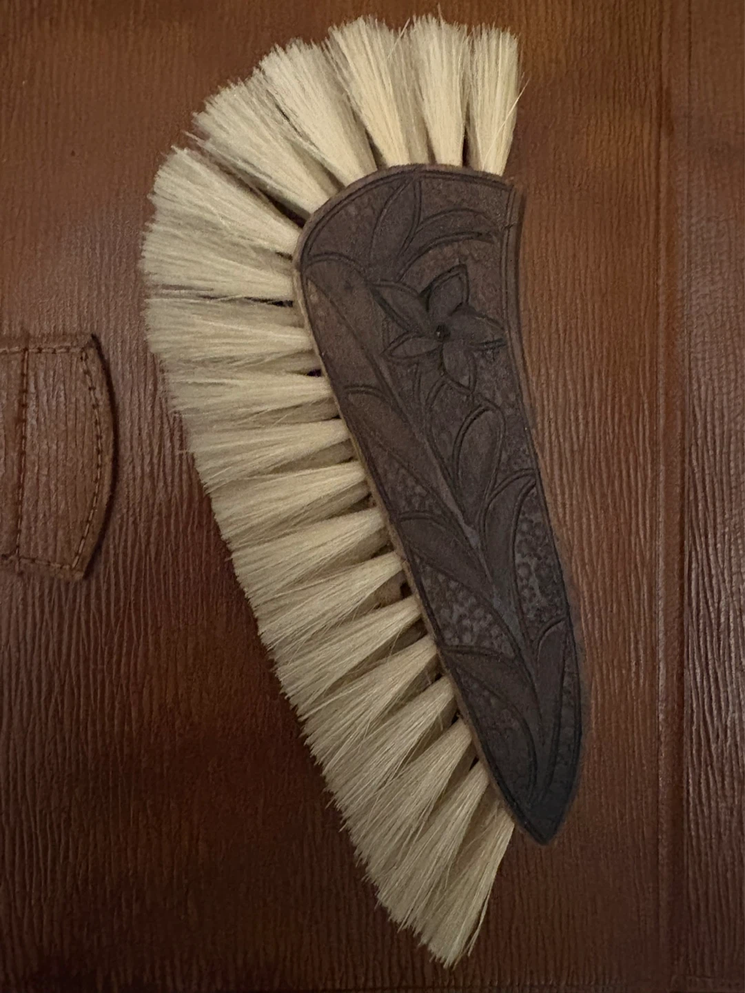 Vintage Horsehair Boot Brush 🌱