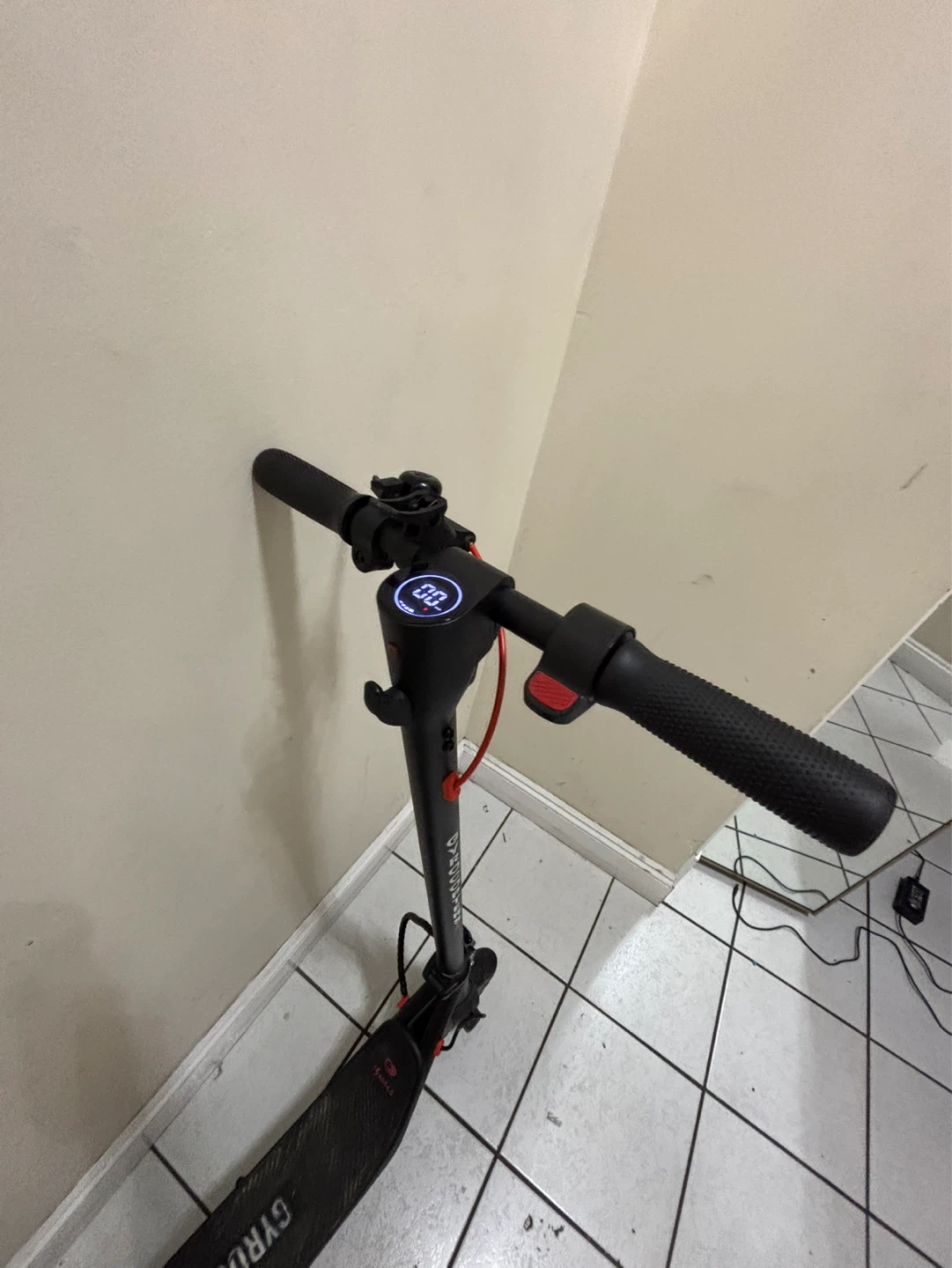 Gyrocopters Flash 6.0 Electric Scooter - Reliable Daily Rider - photo 4