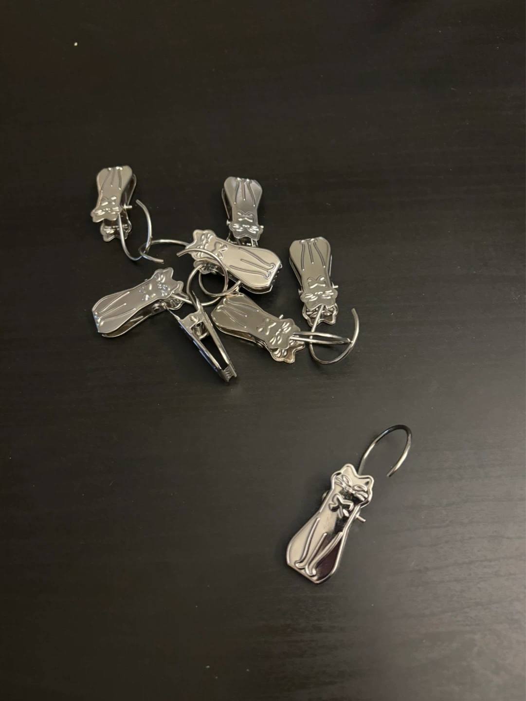 Set of 7 Metal Cat-Shaped Clips with Hooks