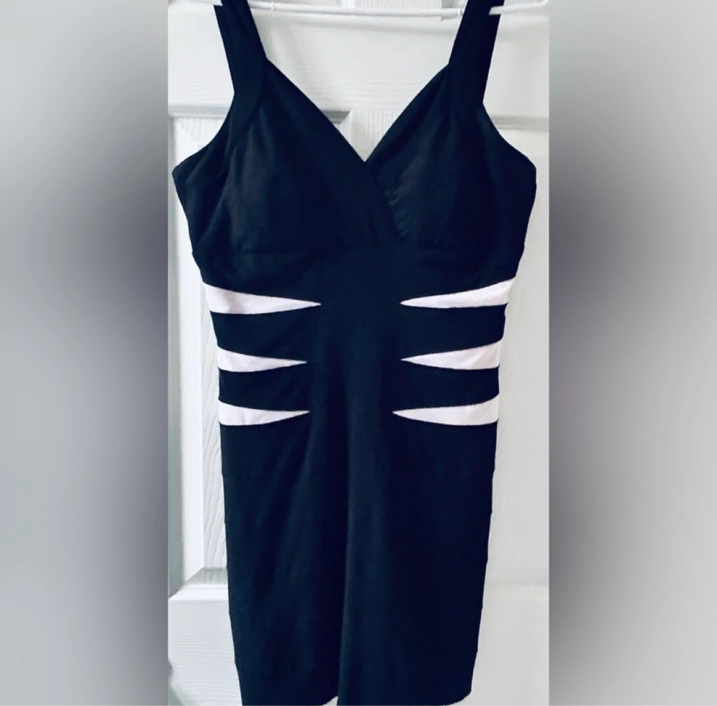 Frank Lyman Design Black & White Cutout Mini Dress