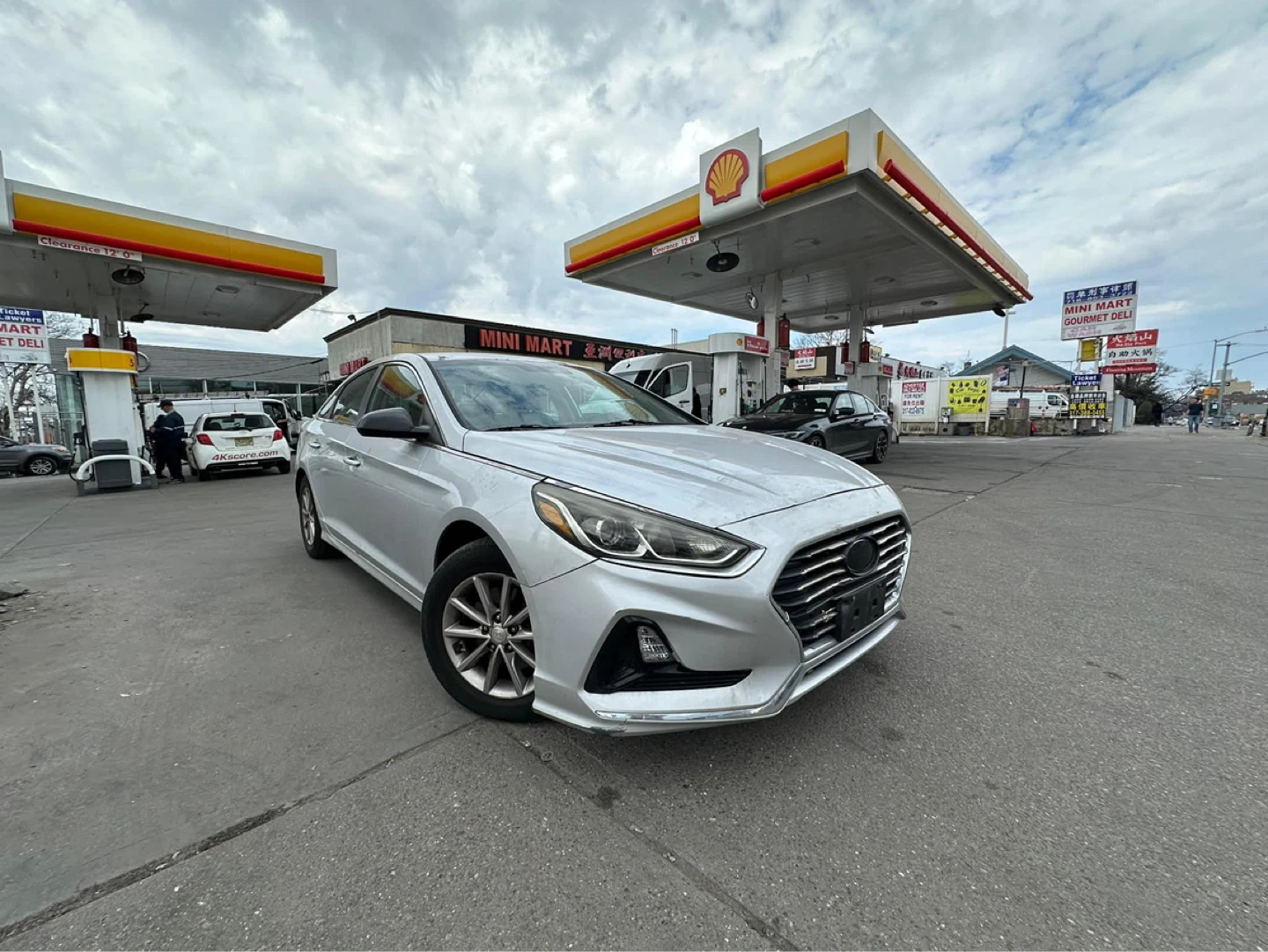 2018 Silver Hyundai Sonata Sedan - photo 2