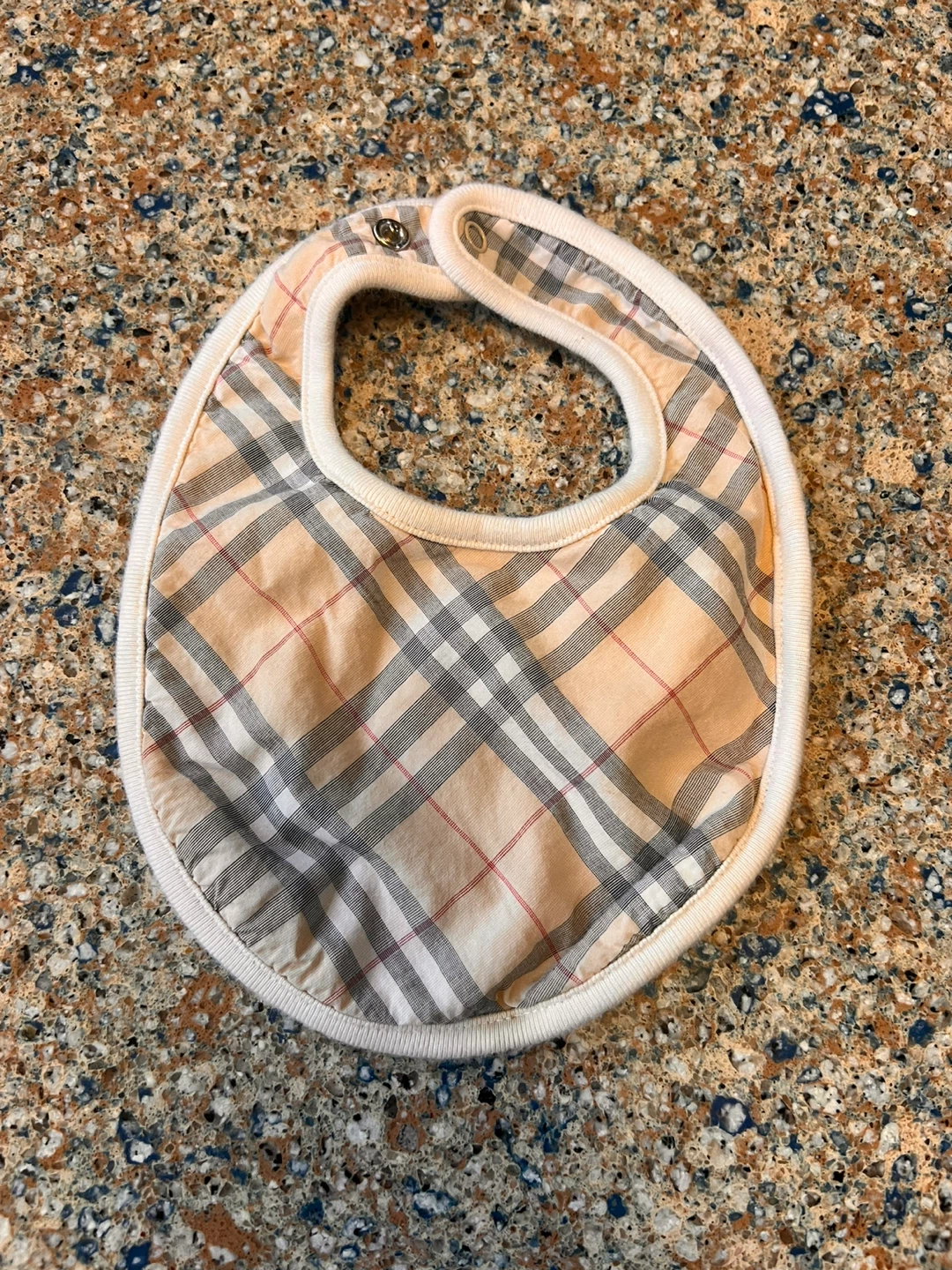 Original and authentic Burberry Baby Bib - photo 3