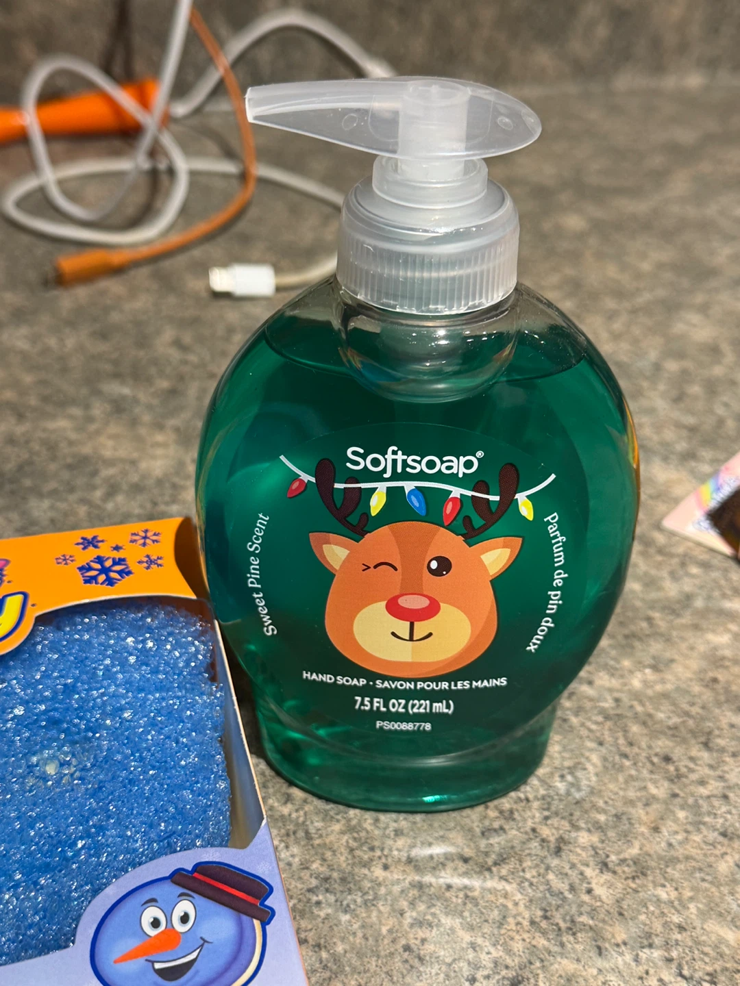 Scrub Daddy "Santa" Special Edition FlexTexture Scrubber - photo 4