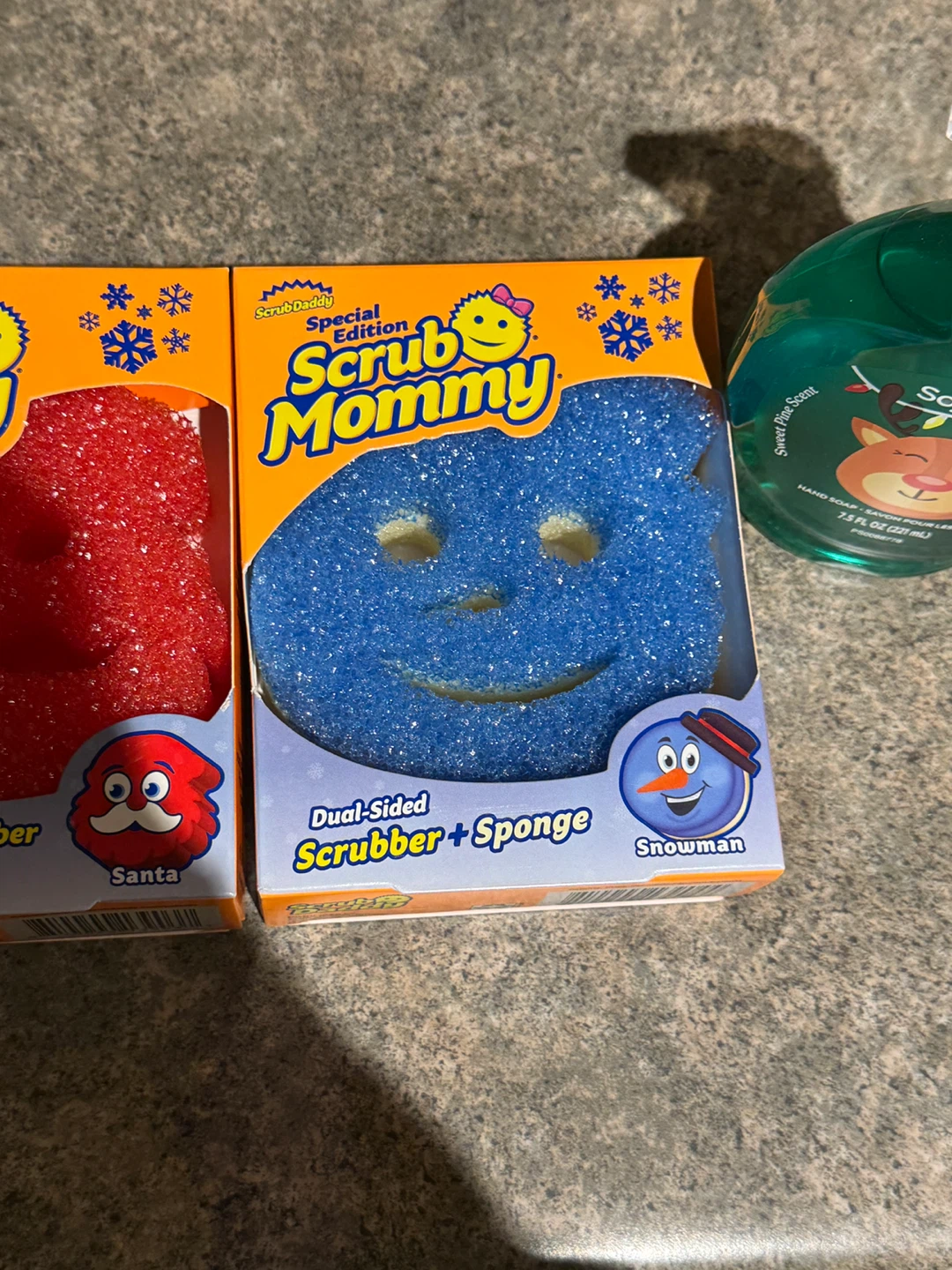 Scrub Daddy "Santa" Special Edition FlexTexture Scrubber - photo 3