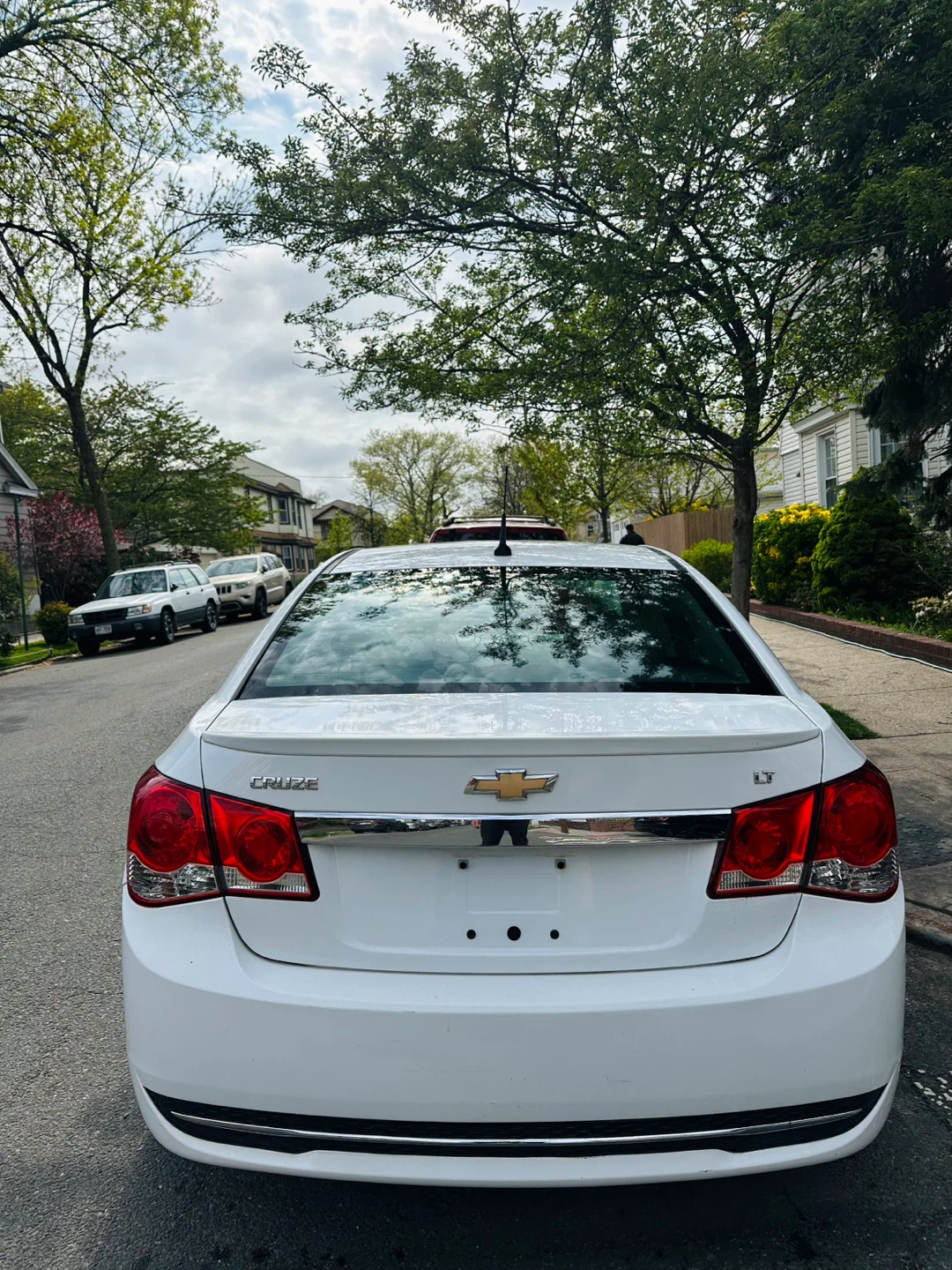 2014White Chevrolet Cruze LT Sedan - photo 5