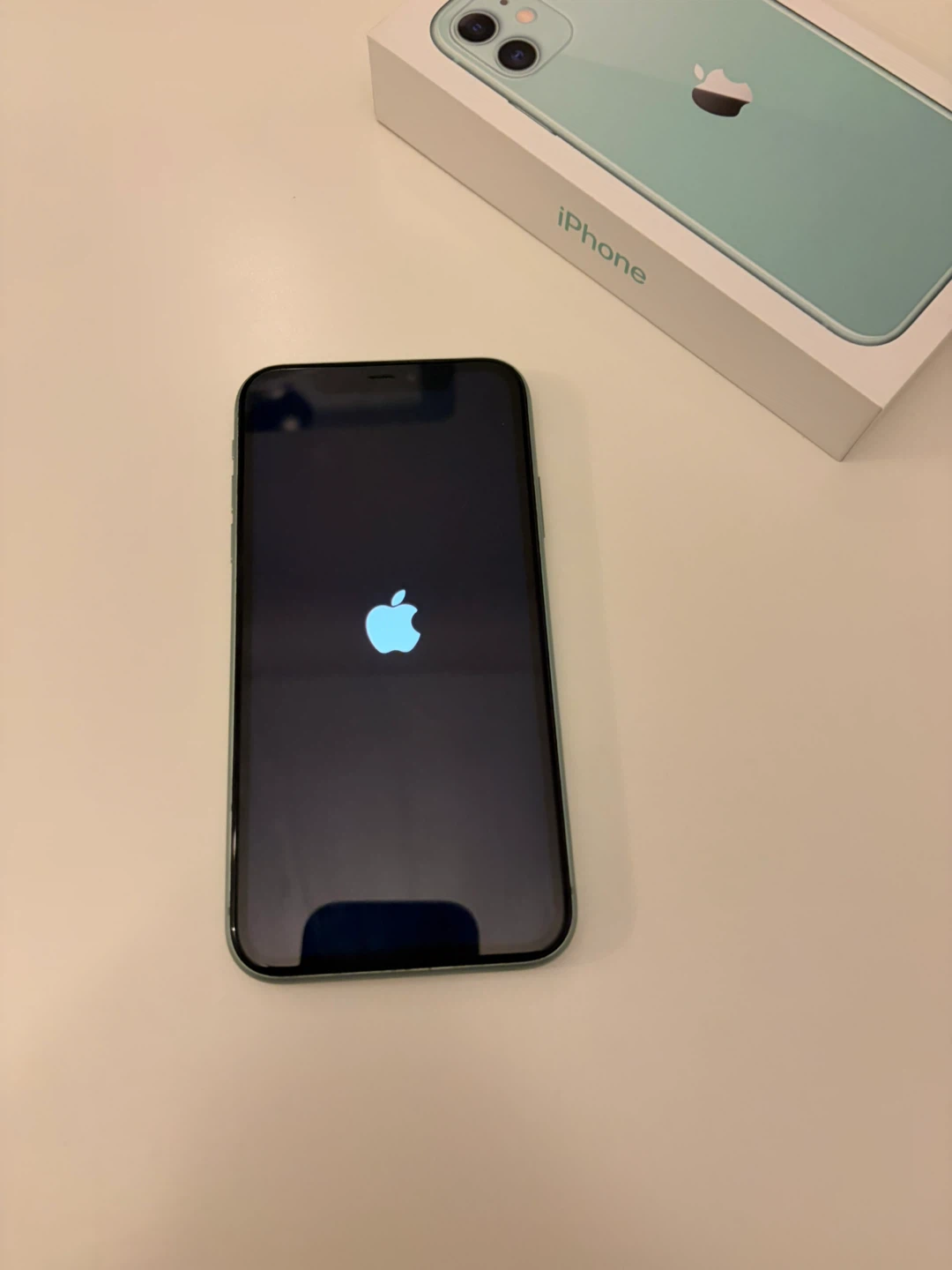 Apple iPhone 11 - 64GB - Green (Unlocked) - photo 4