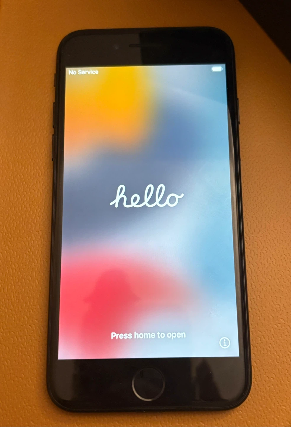 Apple iPhone 7 128GB battery life 100% + clear phone case - photo 2