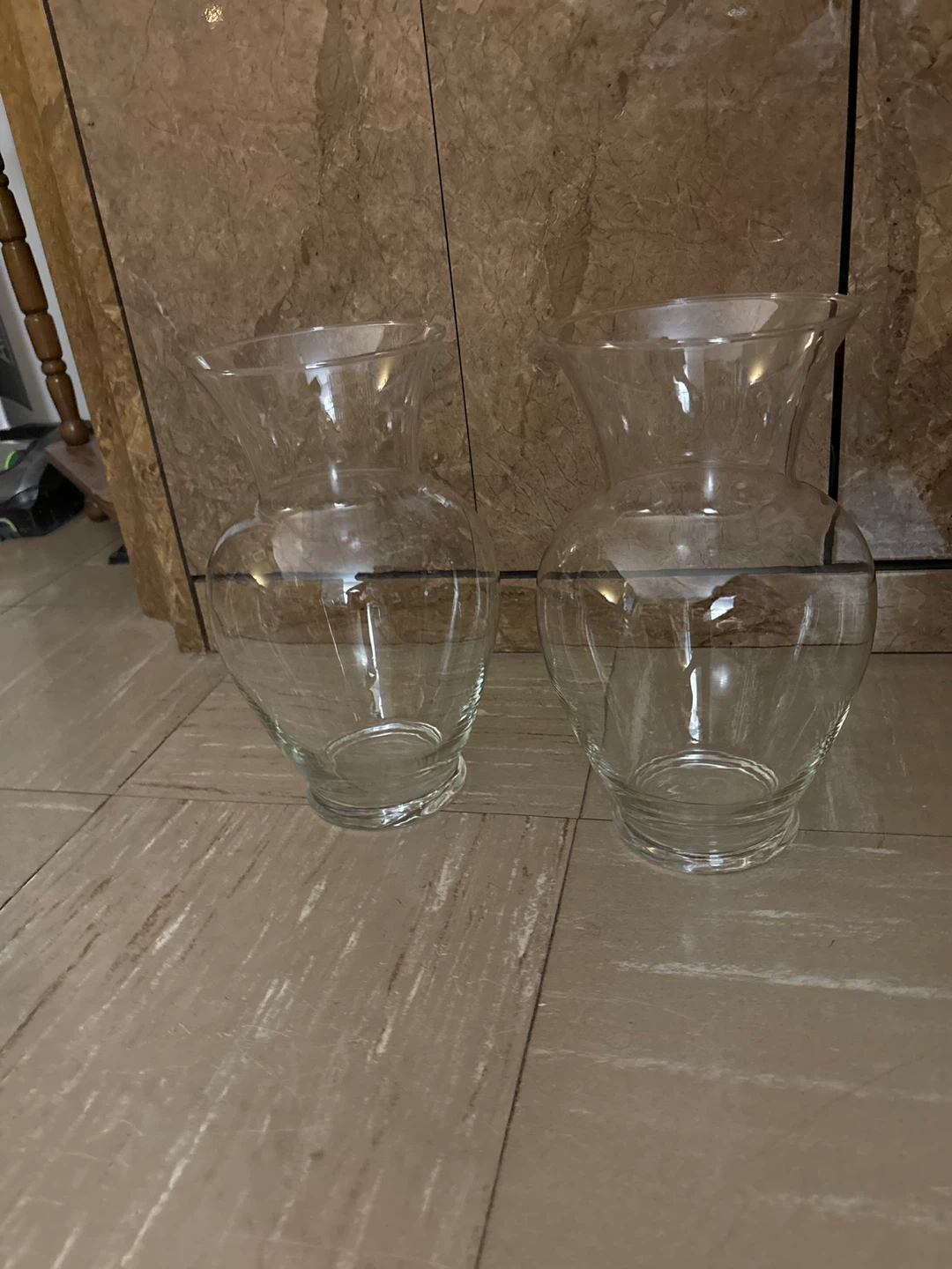 Set of 2 Clear Glass Vases - photo 3