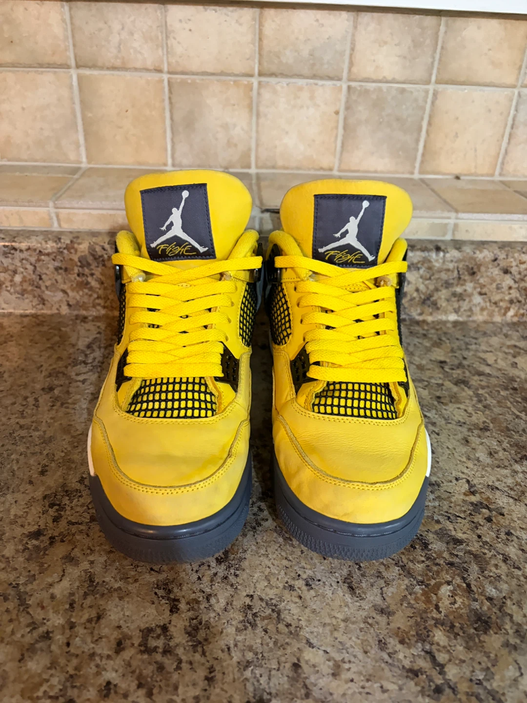 Air Jordan 4 Retro 'Lightning' (2021) - photo 4