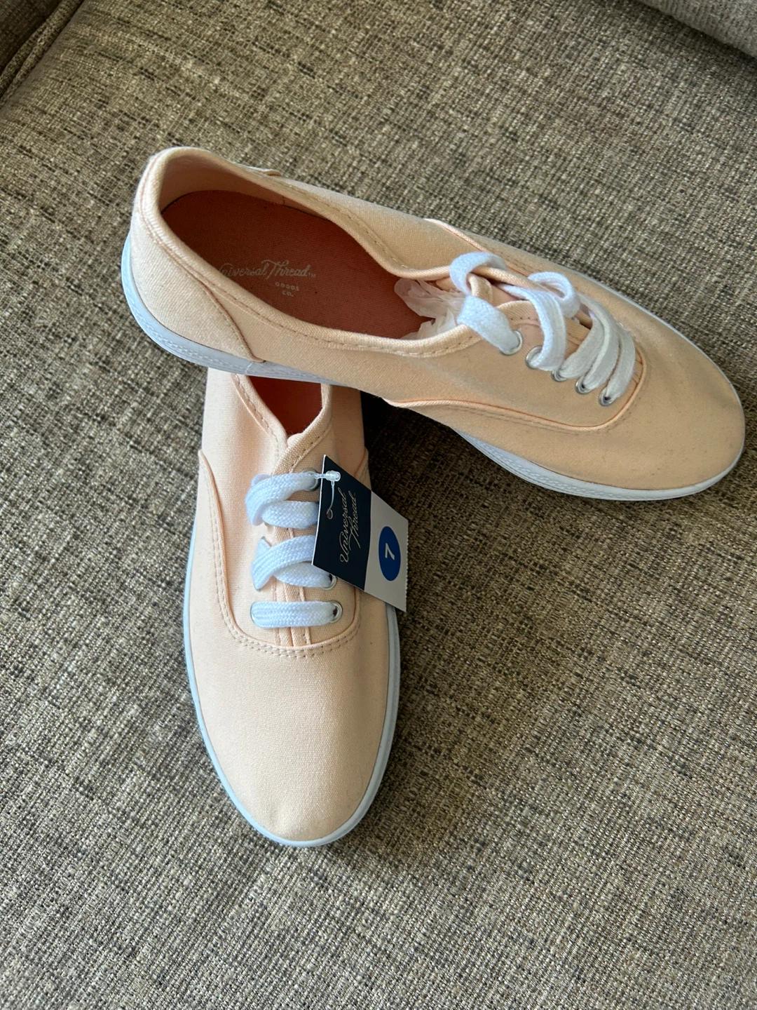Universal Thread Peach Canvas Lace-Up Sneakers Size 7 - photo 2