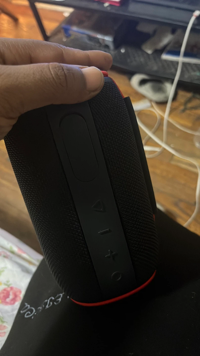 Deejay's Portable Bluetooth Speaker - photo 3