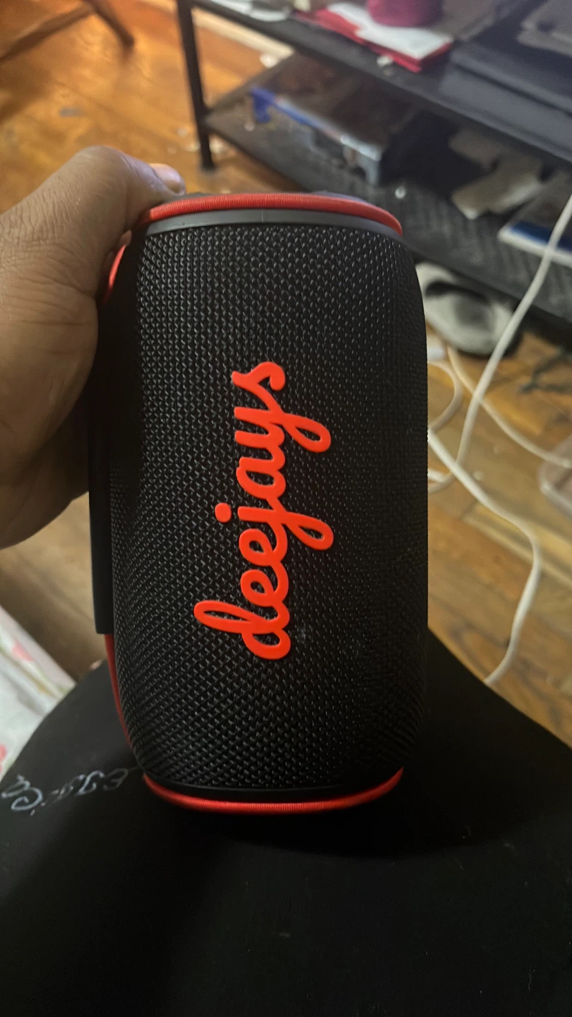 Deejay's Portable Bluetooth Speaker