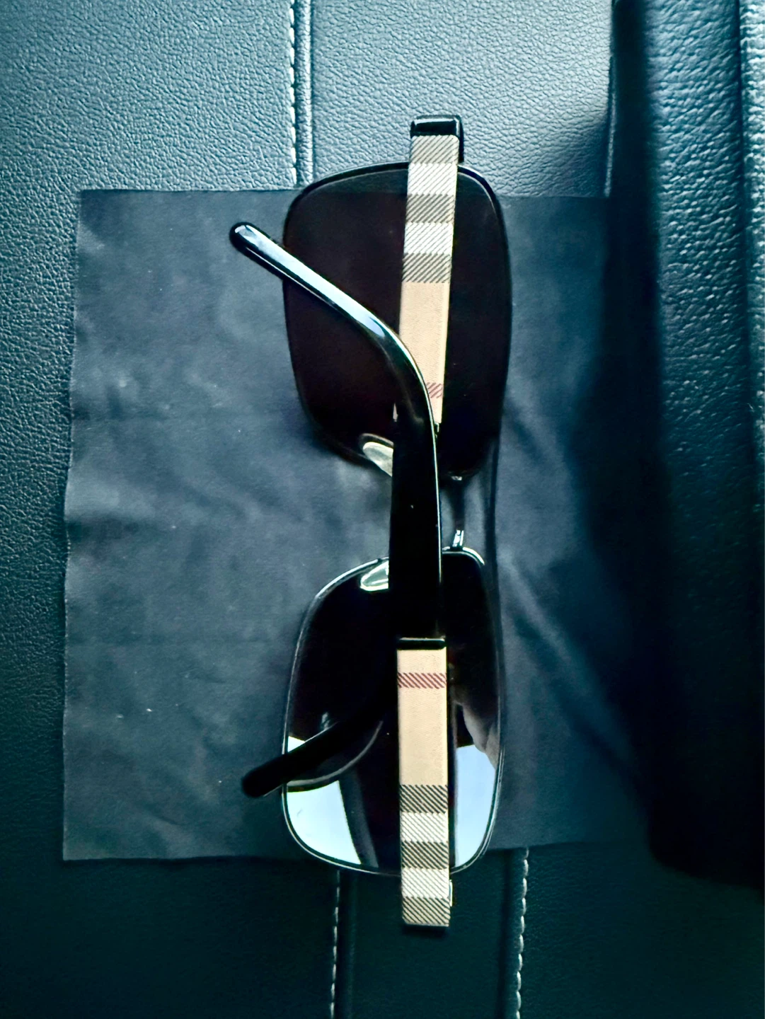 ***BURBERRY SUNGLASSES*** - photo 4