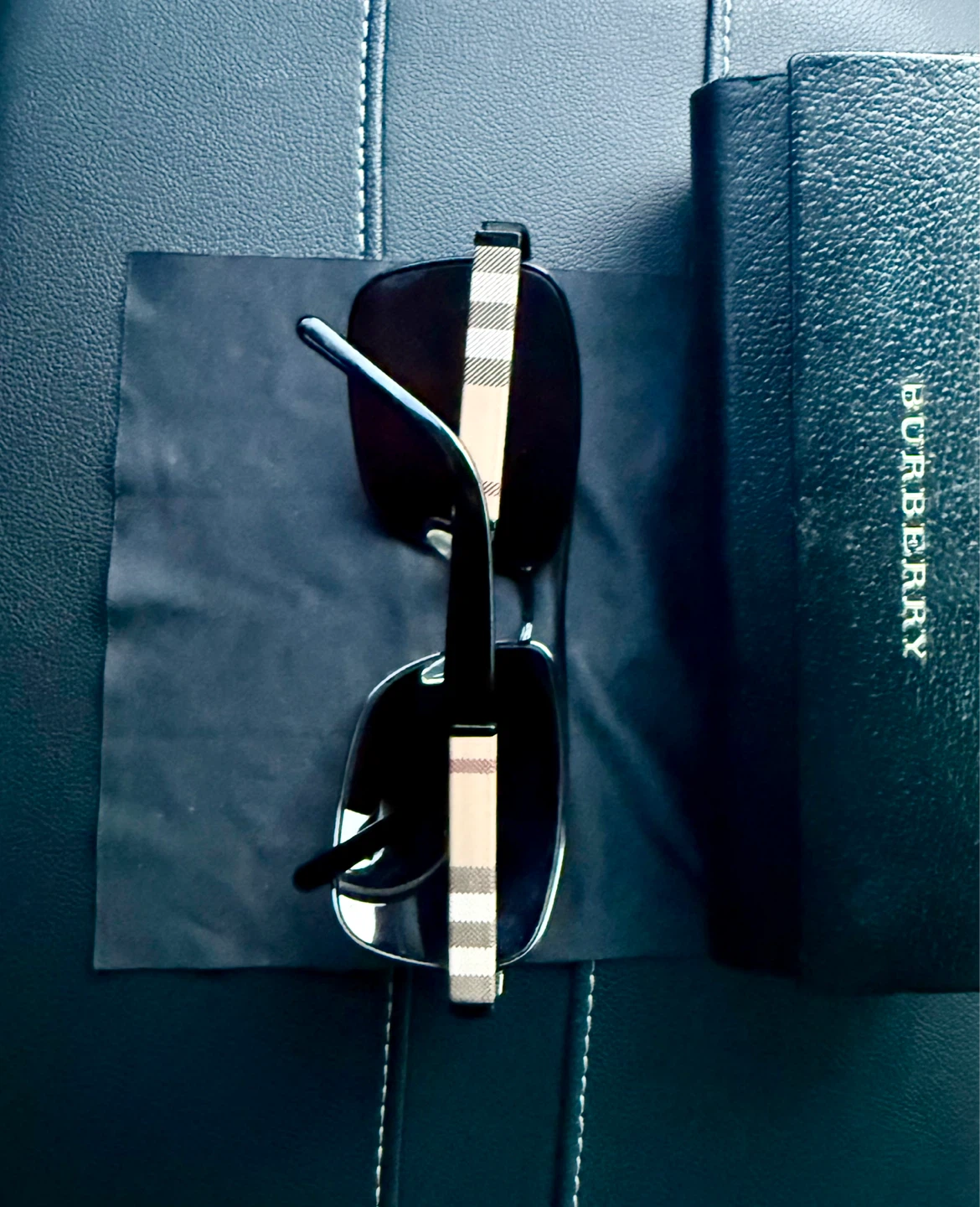 ***BURBERRY SUNGLASSES***