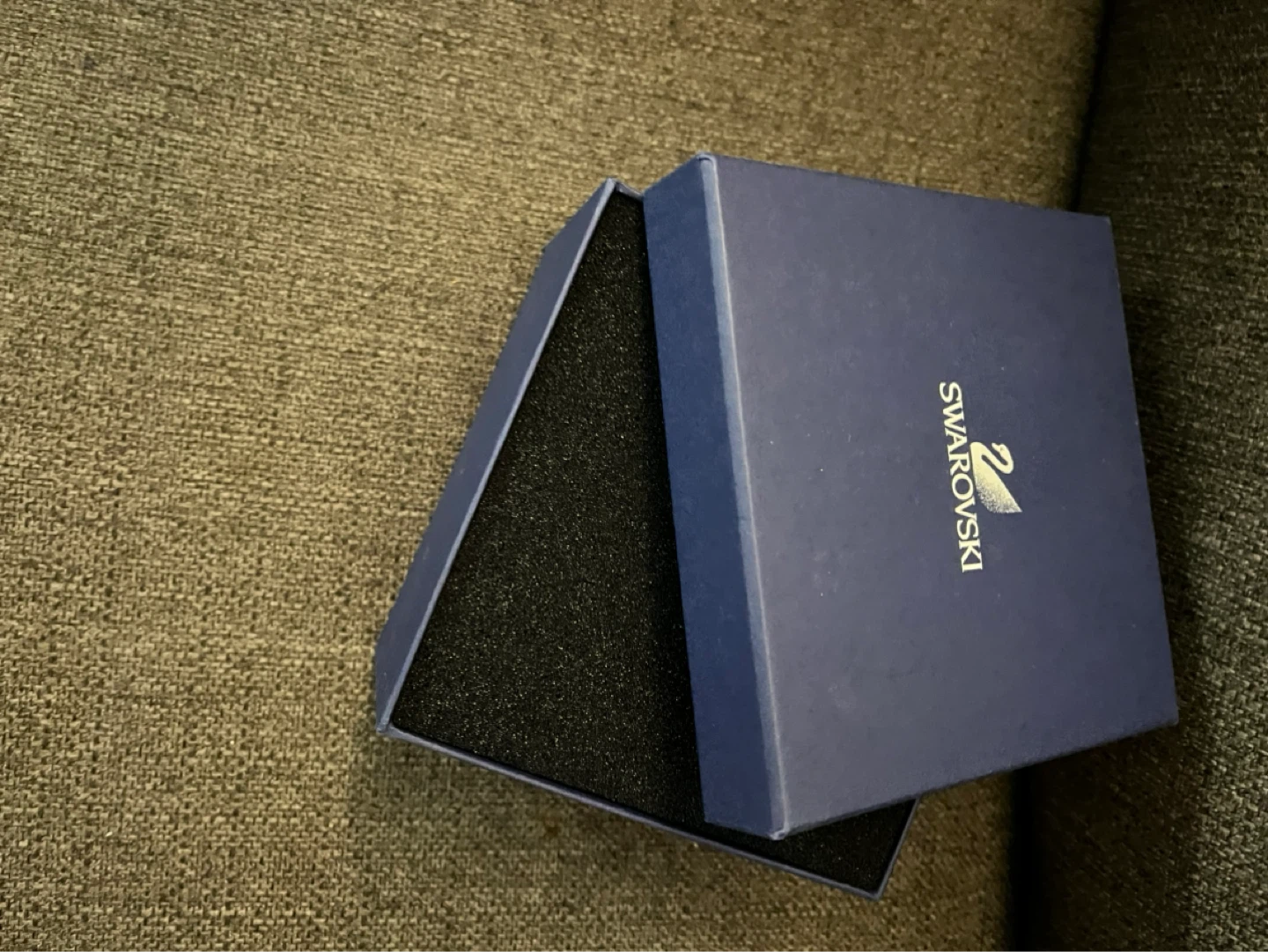 🌱 Swarovski Blue Storage Box 🌱
