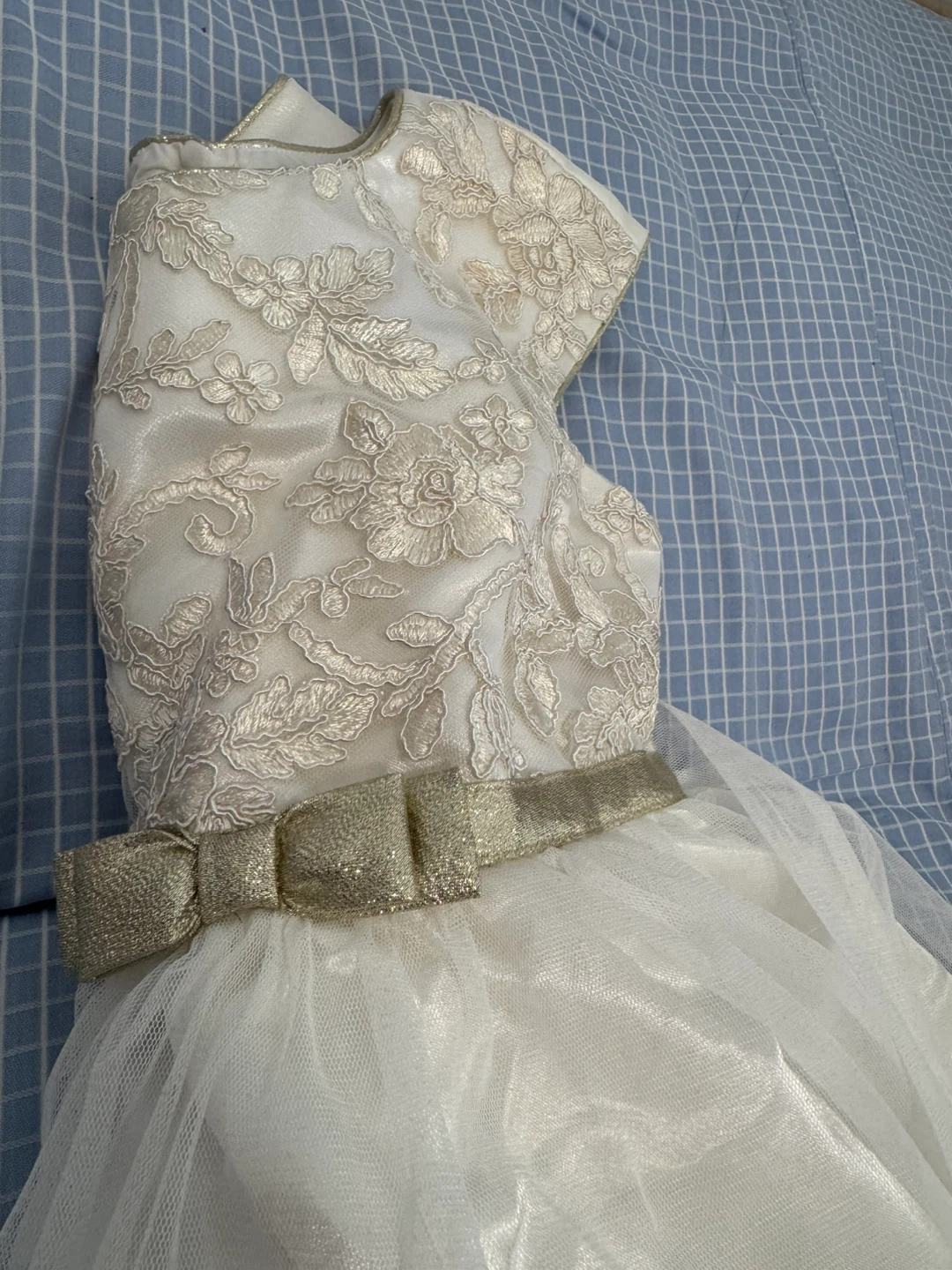 White Lace Flower Girl Dress with Gold Bow - photo 4