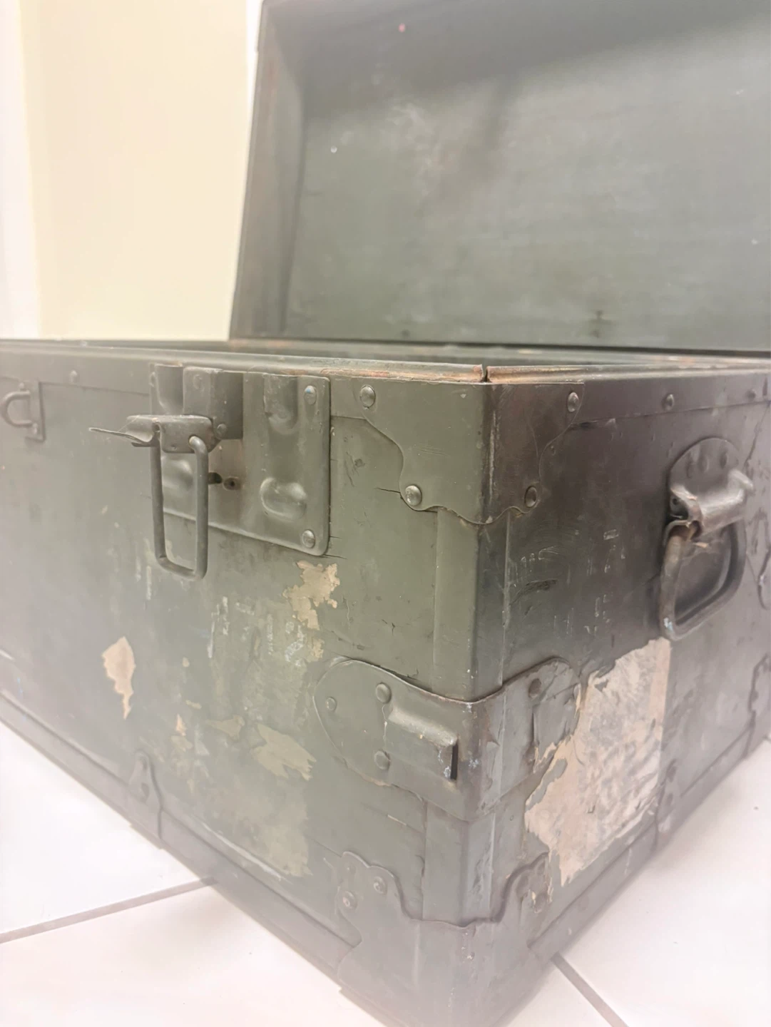 Vintage Storage Trunk - photo 4