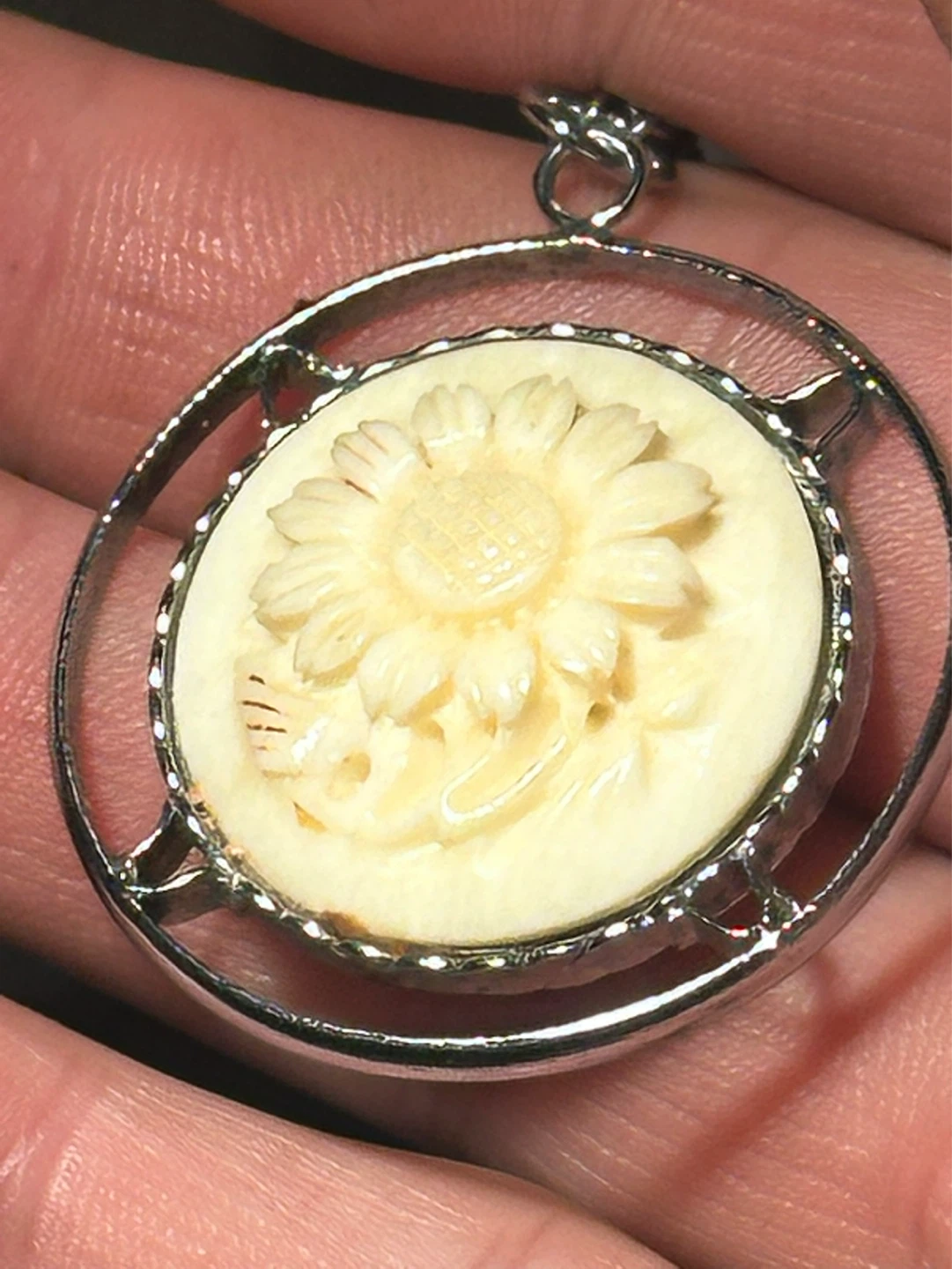 Carved Abalone Shell Floral Pendant and Necklace - photo 4